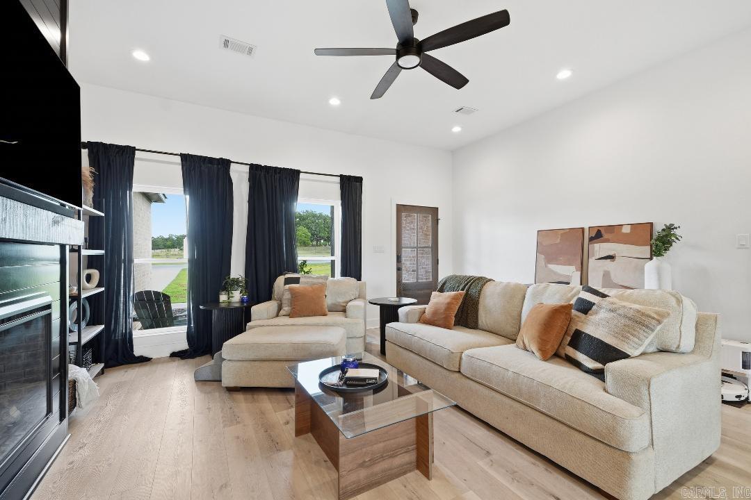 38 Edward Way Property Photo 14