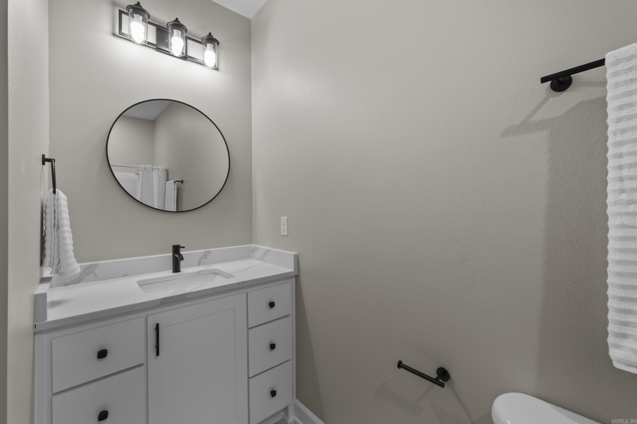 107 Christian Lane Property Photo 24