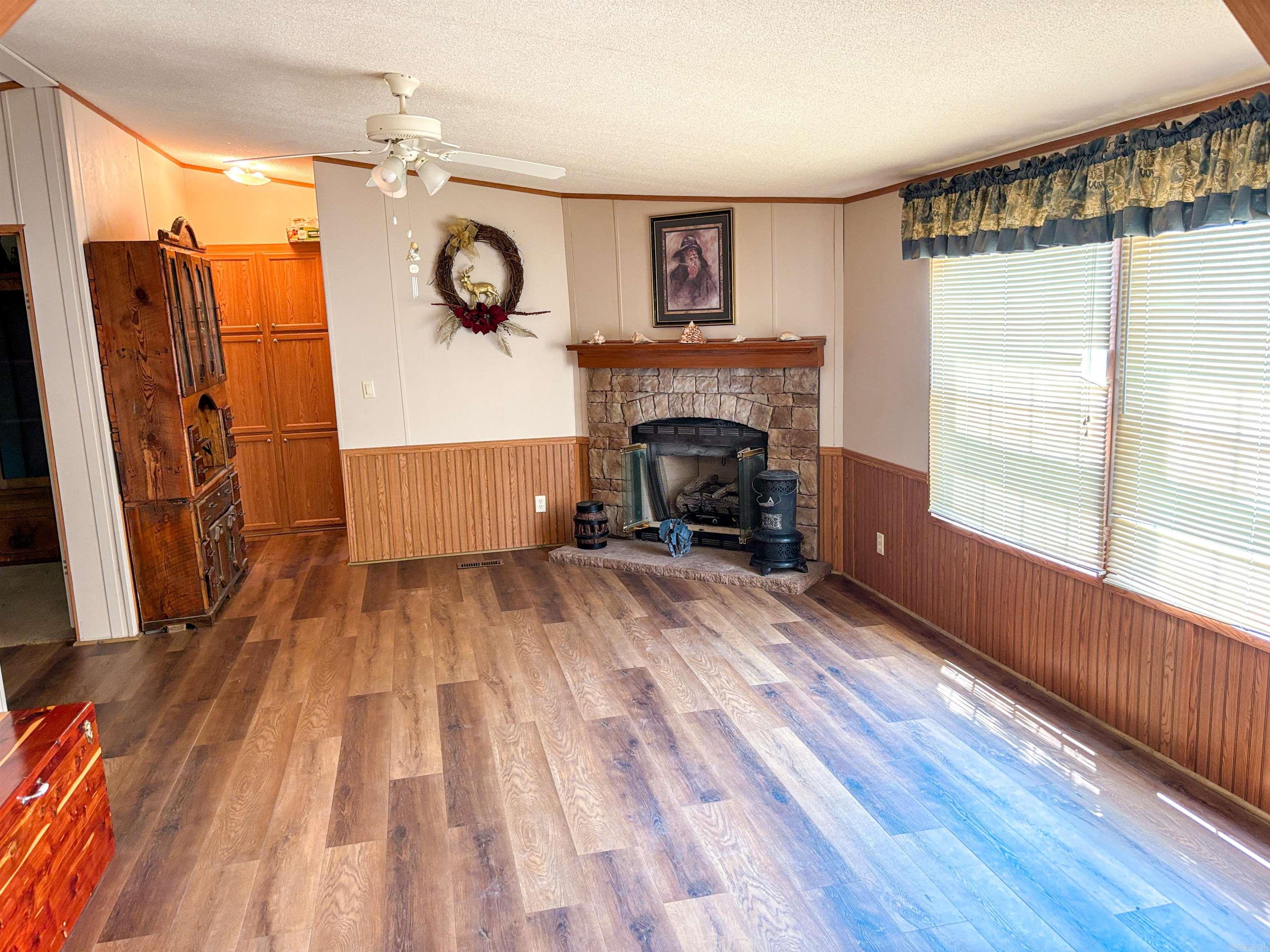 6052 Highway 16 E Property Photo 2