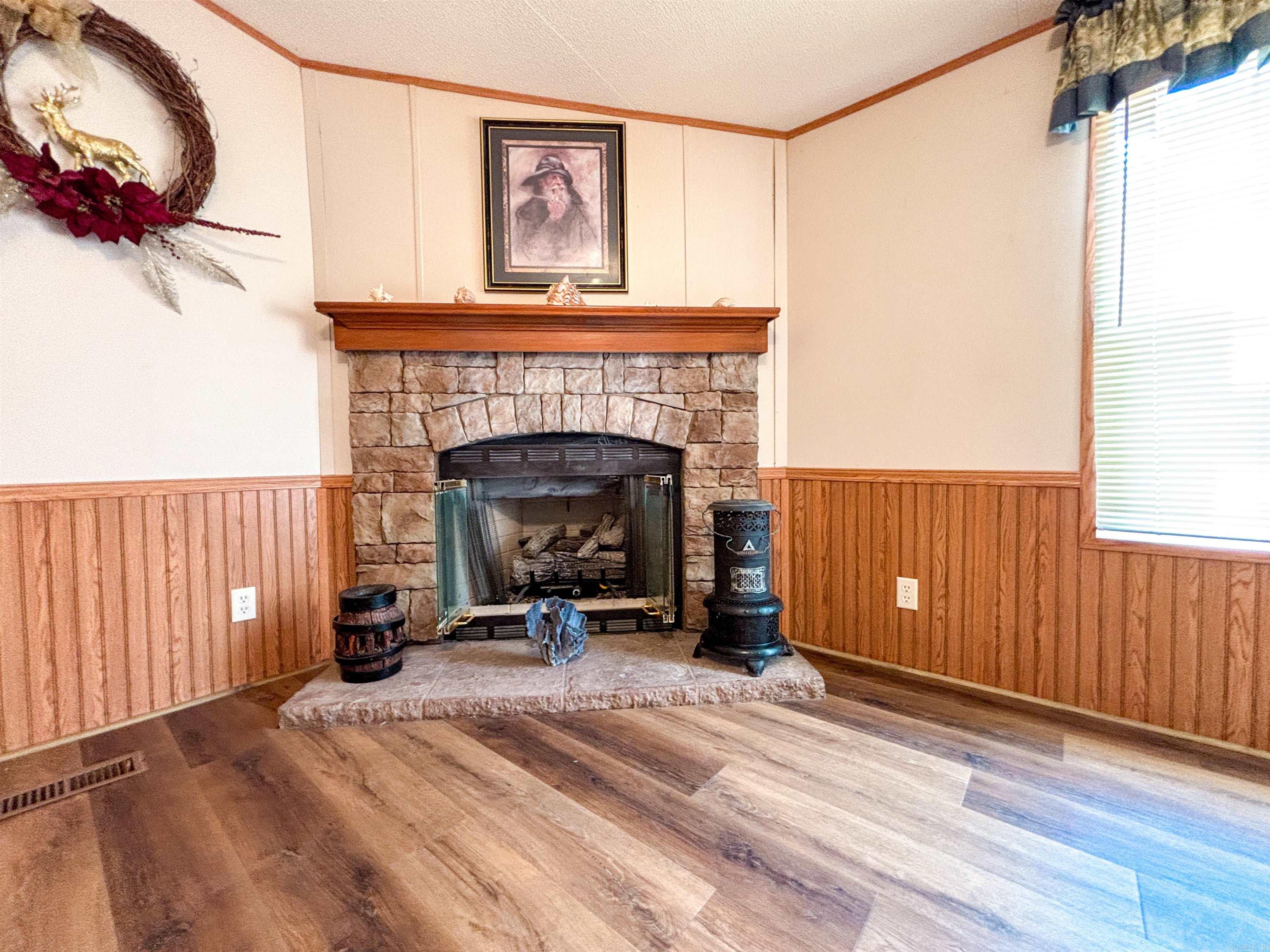 6052 Highway 16 E Property Photo 3