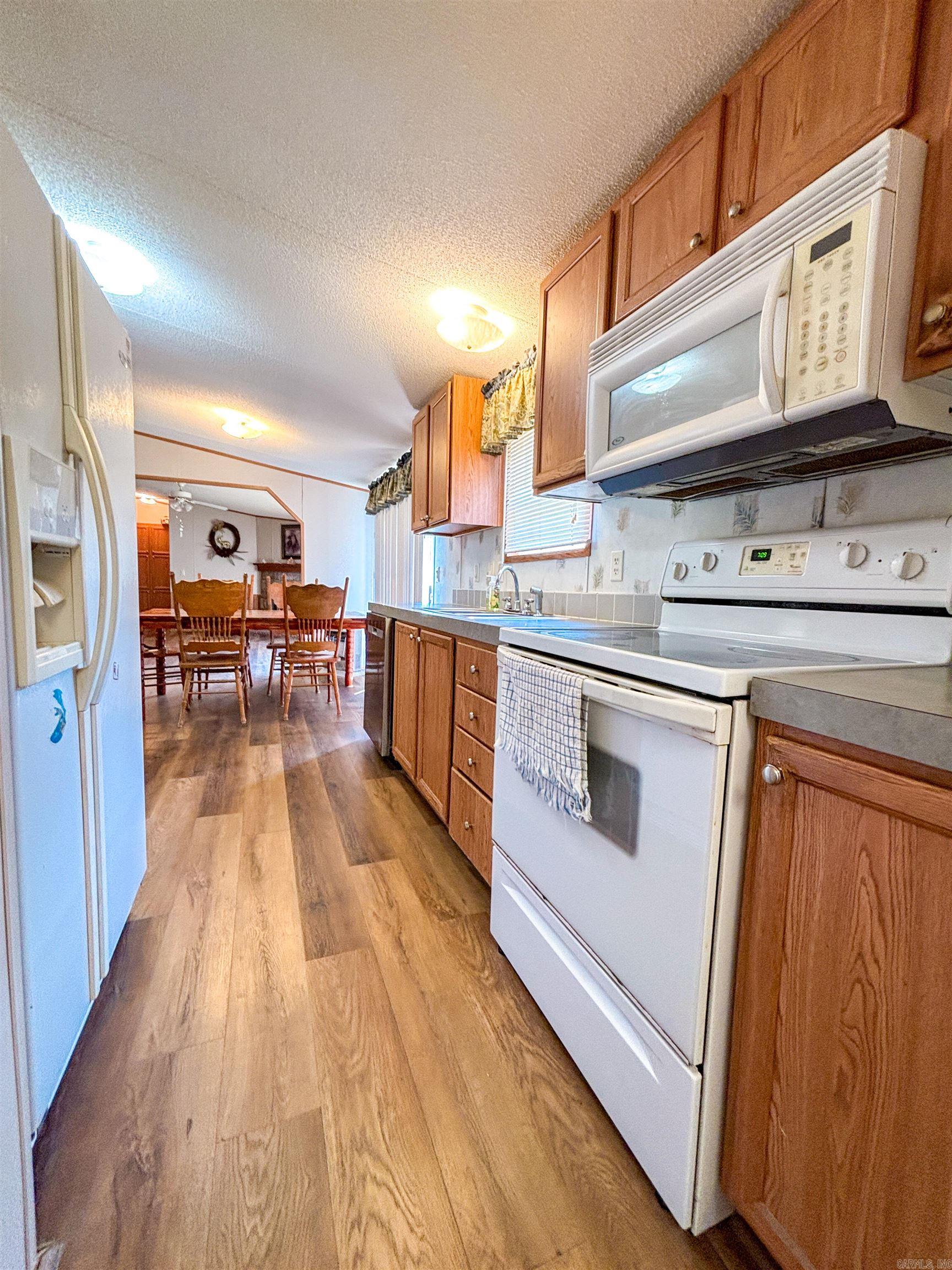 6052 Highway 16 E Property Photo 11