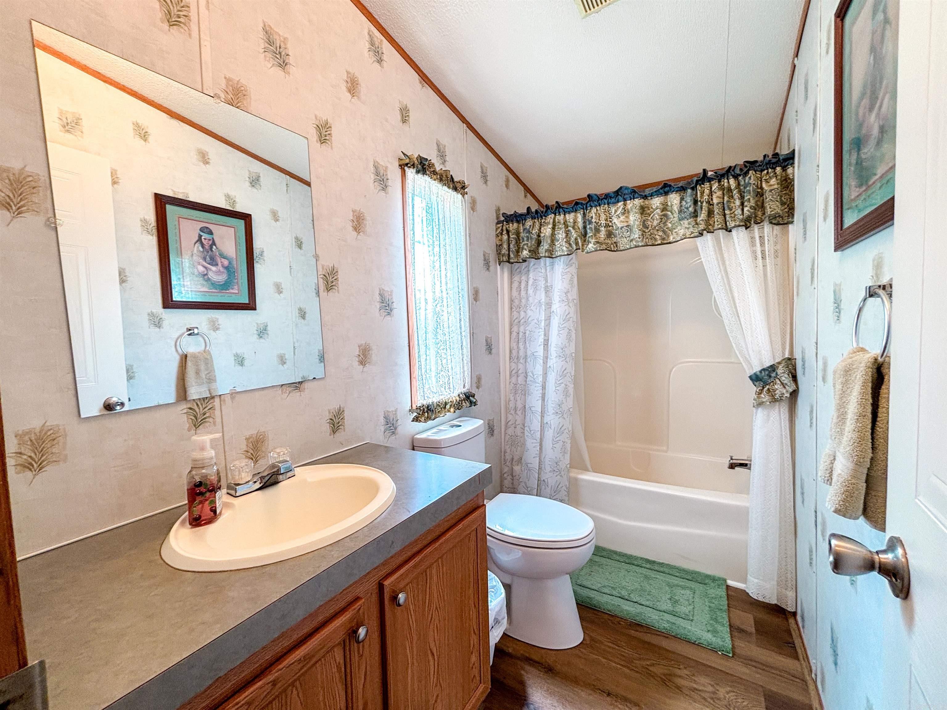 6052 Highway 16 E Property Photo 14
