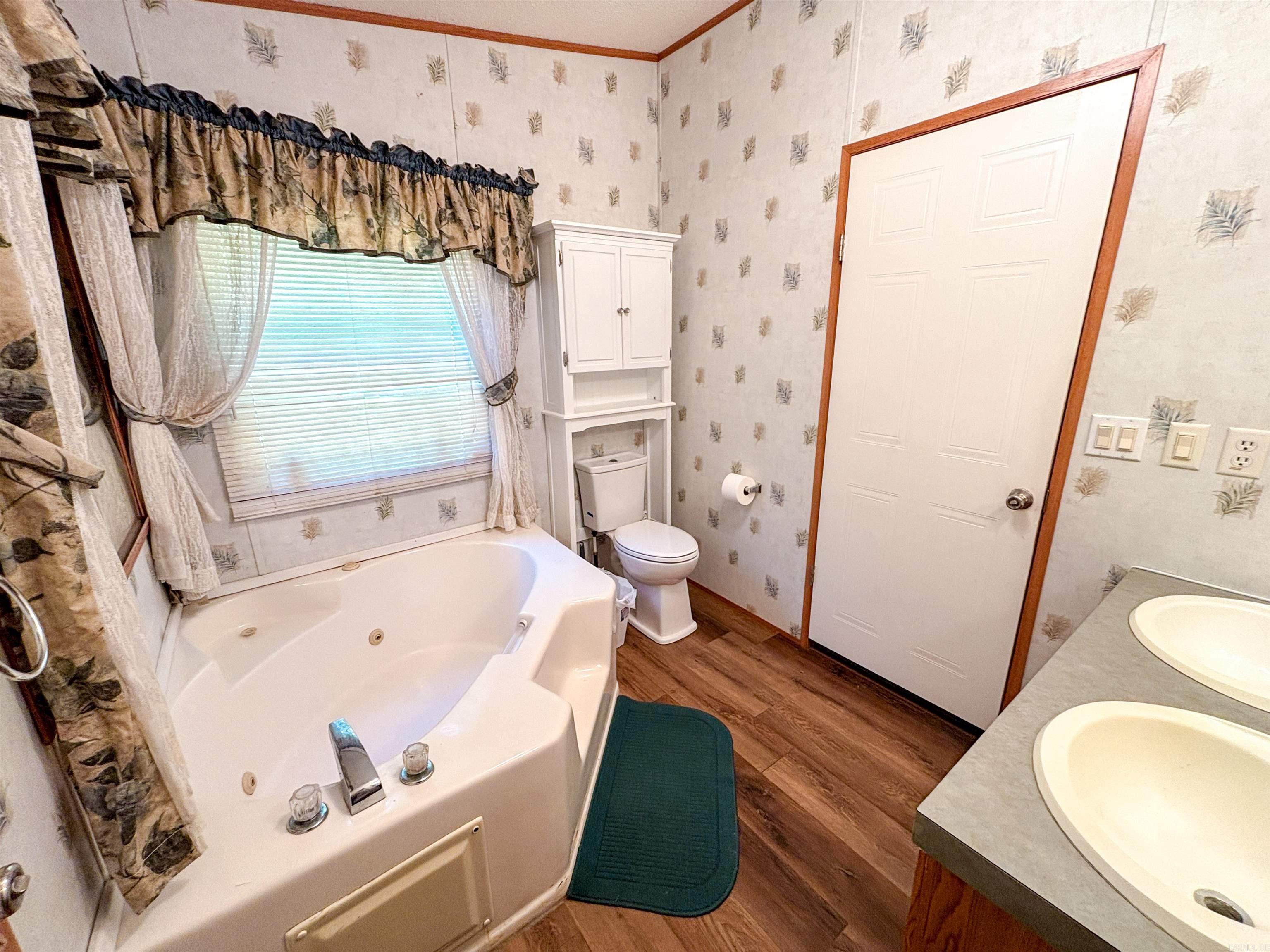 6052 Highway 16 E Property Photo 17