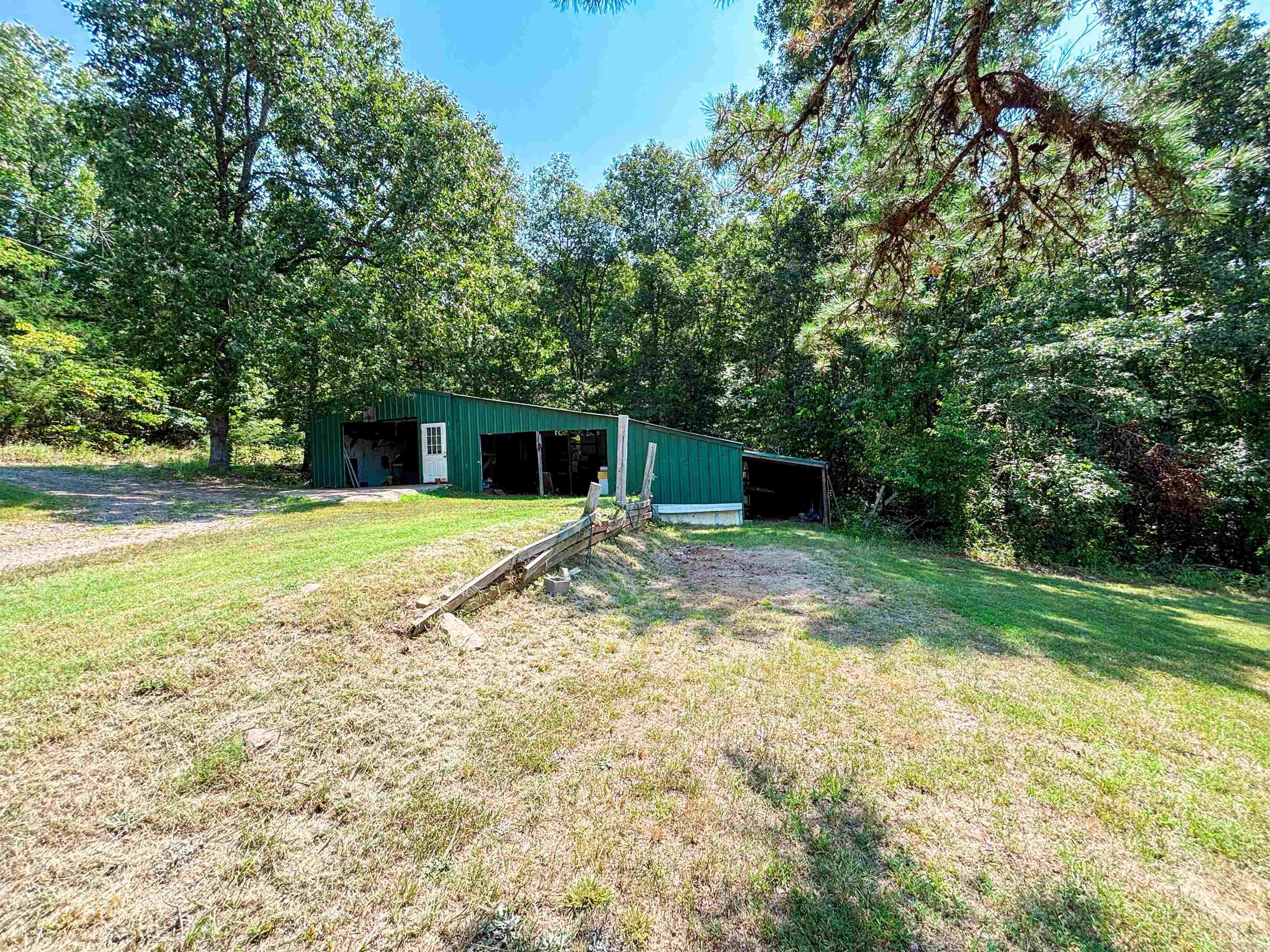 6052 Highway 16 E Property Photo 34