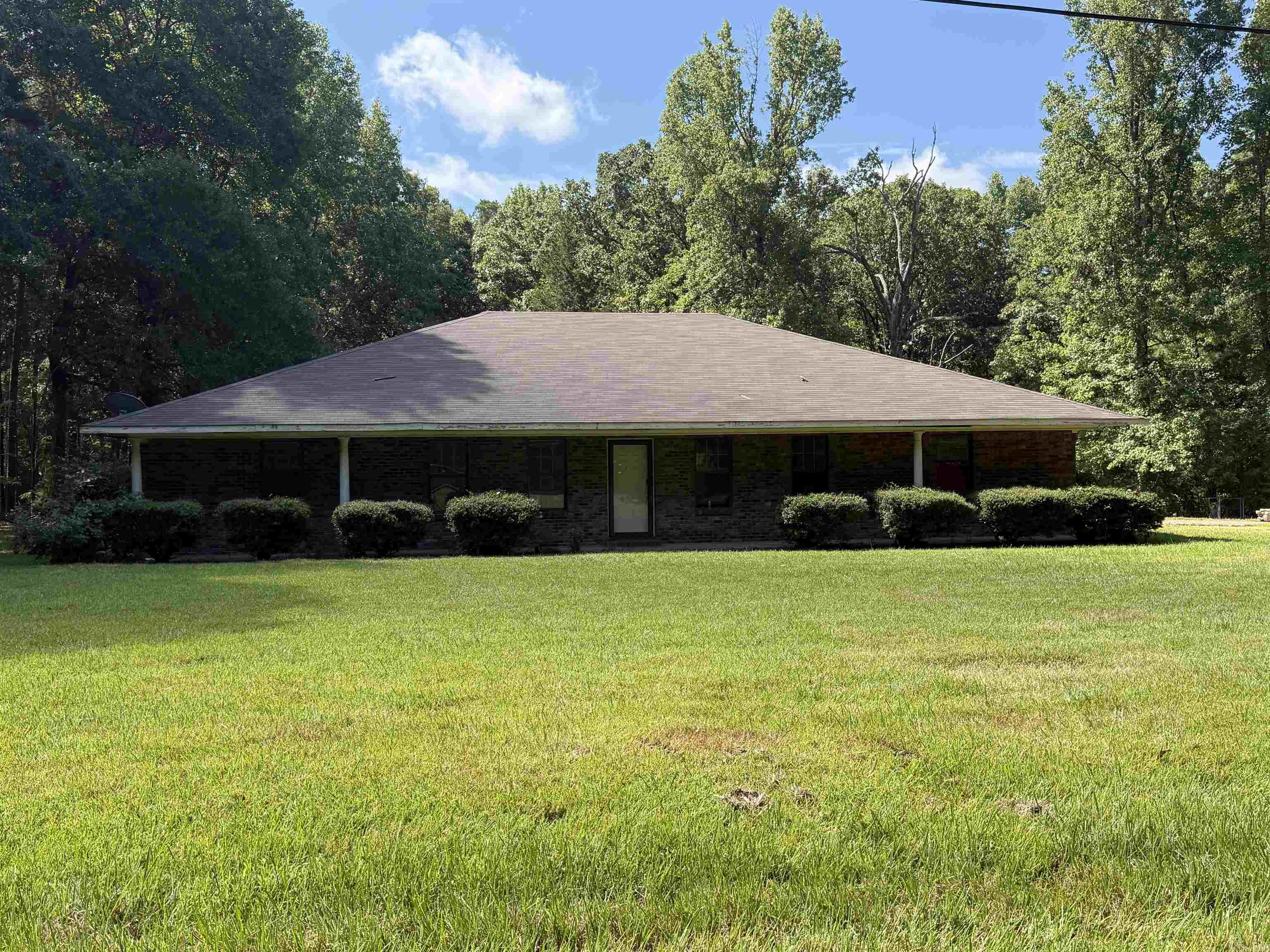 6920 Calloway Hill Drive Property Photo 1