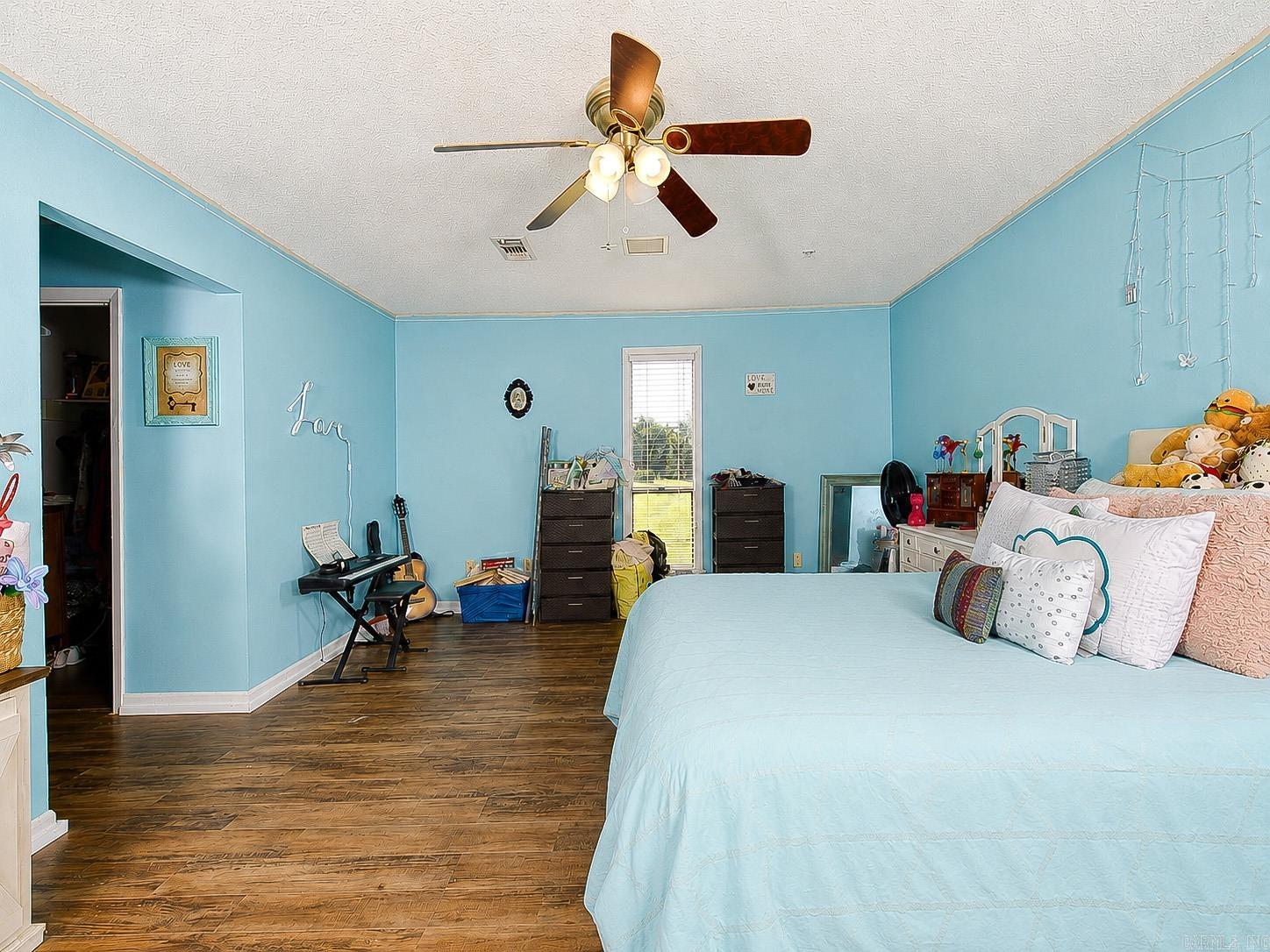 8128 Cross Road Property Photo 22