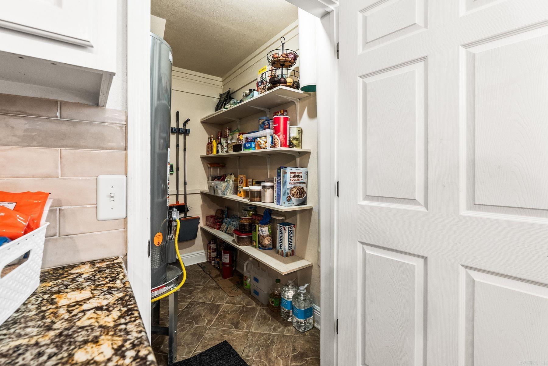 613 N Pierce Street Property Photo 15
