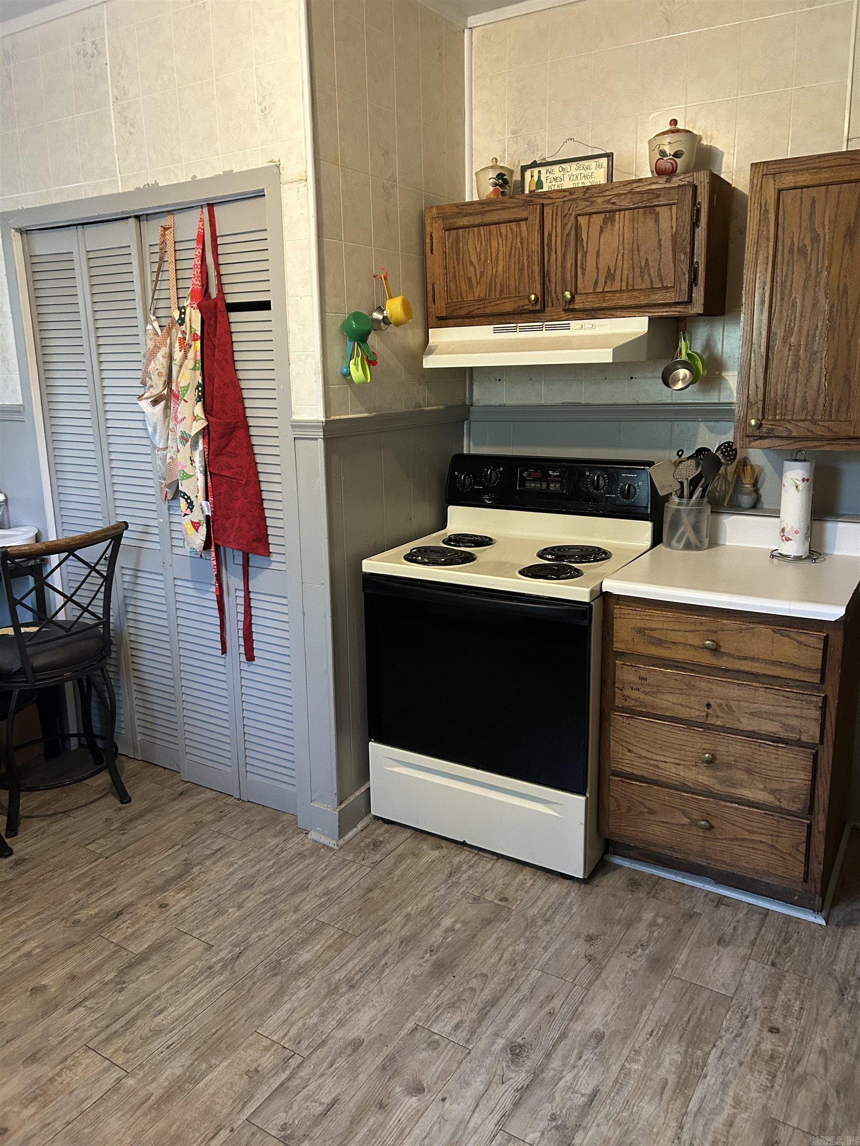 510 N Drew Street Property Photo 6