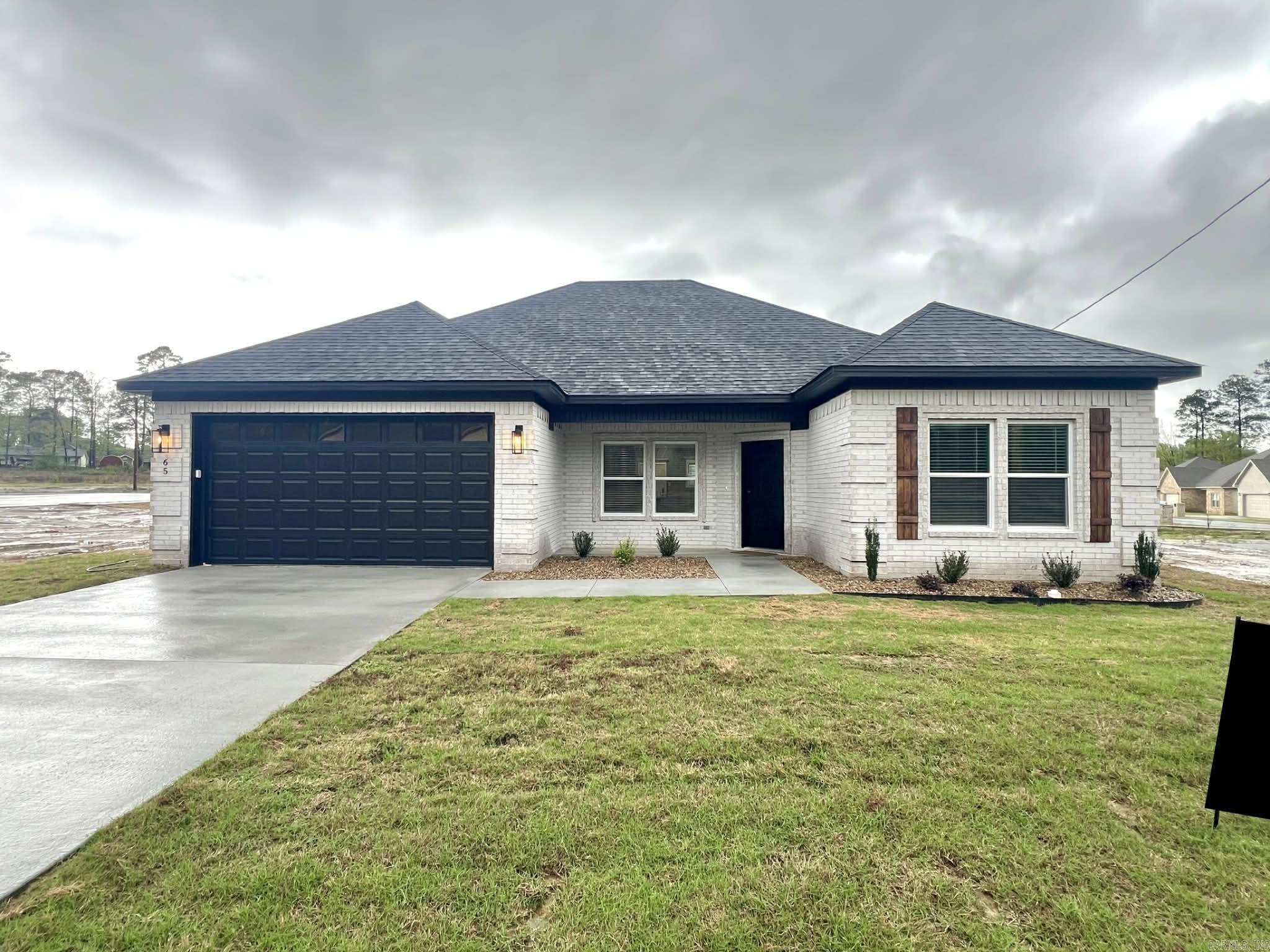 65 Springtree Property Photo 3