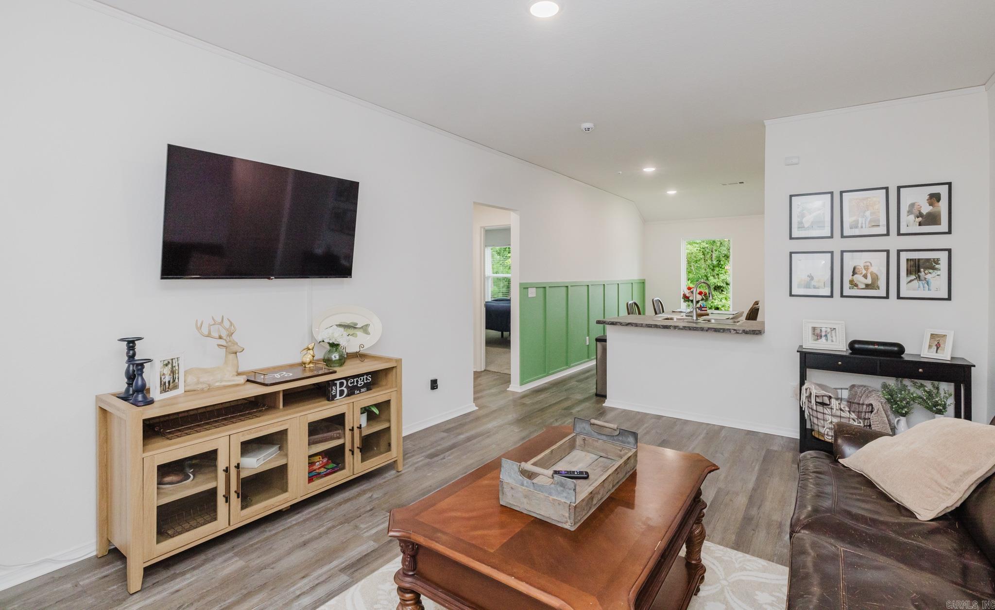 1320 Meadows Drive Property Photo 8