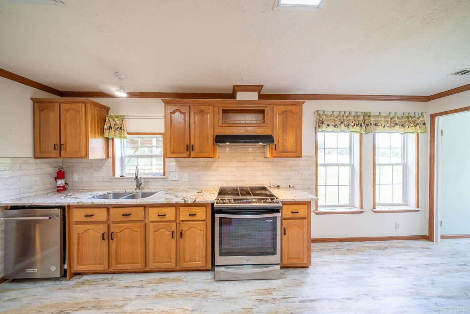 13917 County Road 6910 Property Photo 7