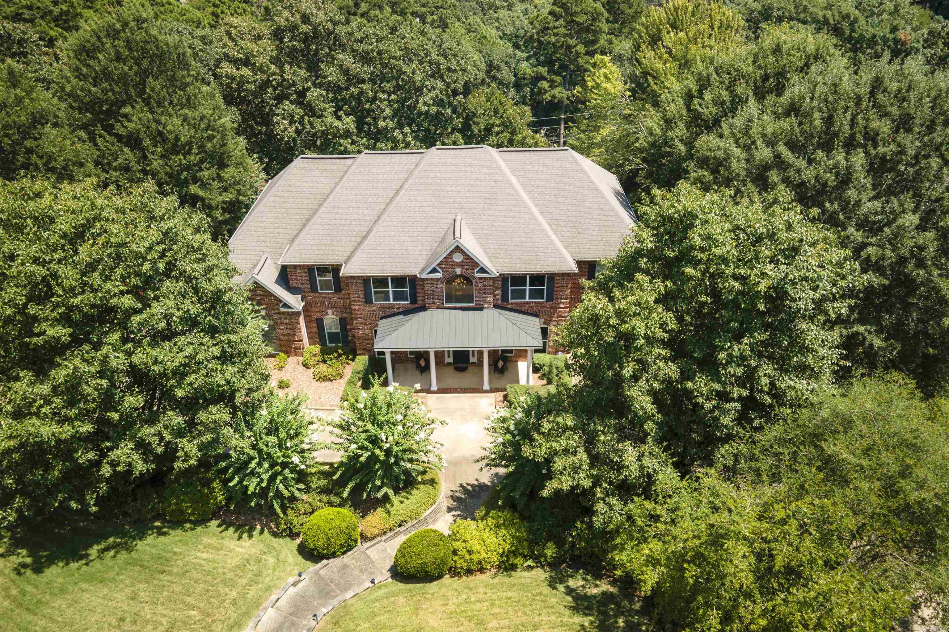 1 Hillsborough Court Property Photo 2