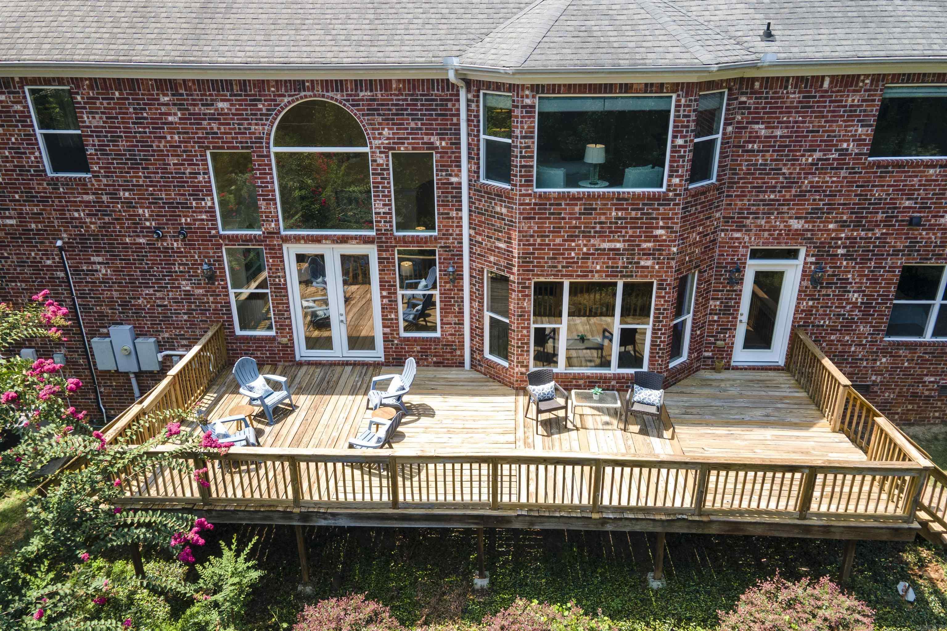 1 Hillsborough Court Property Photo 37