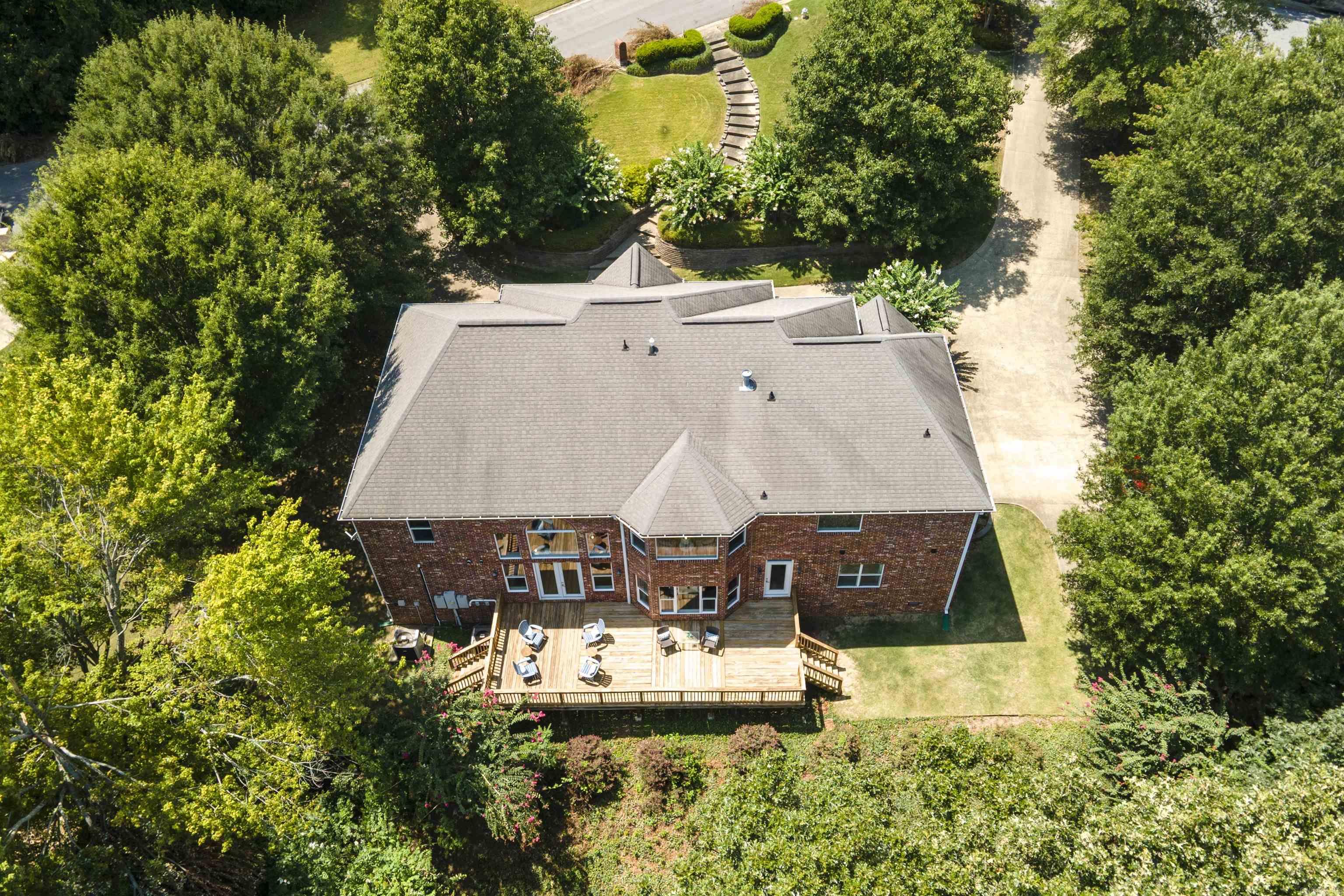 1 Hillsborough Court Property Photo 45