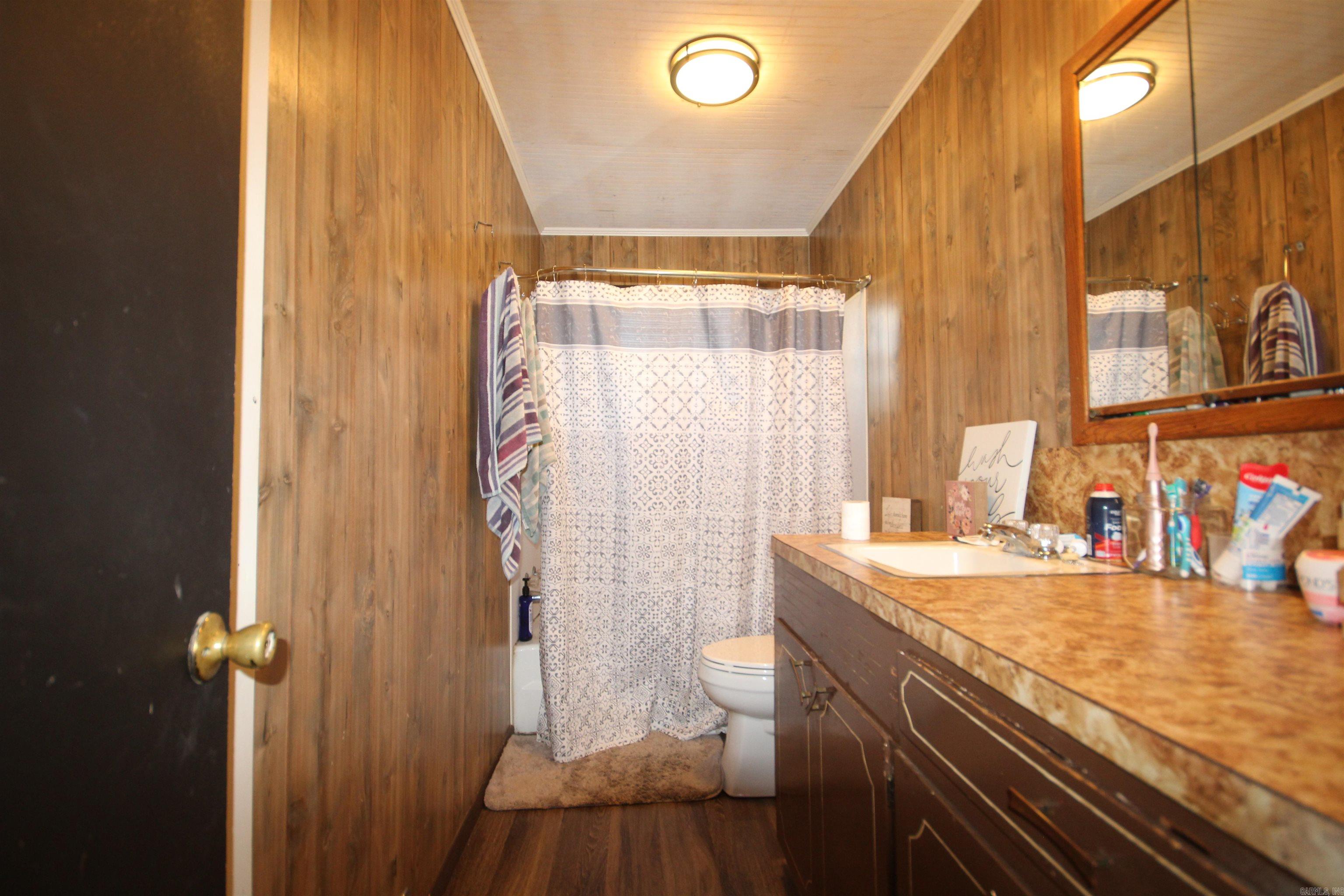 1555 & 1561 N Washington Avenue Property Photo 11