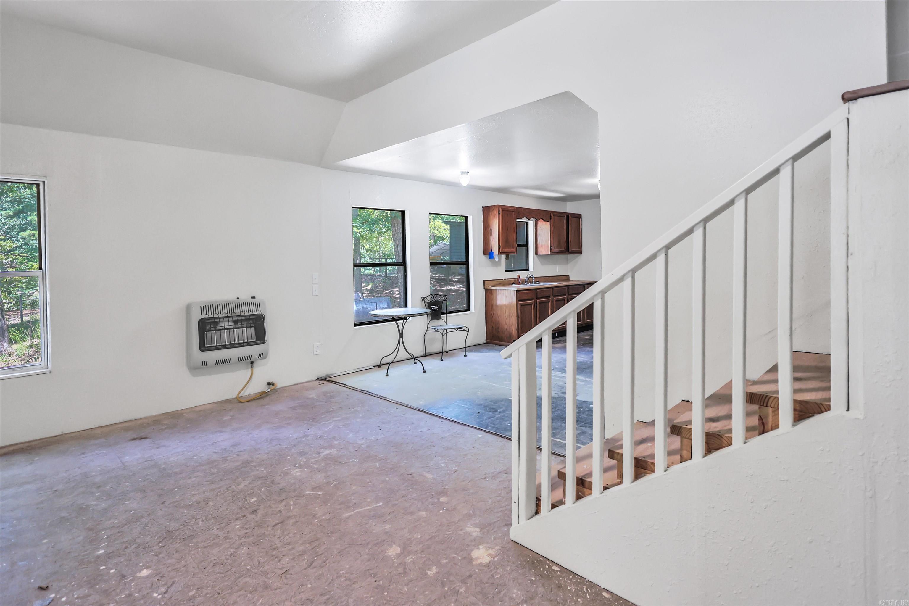 12 Cinnamon Lane Property Photo 7
