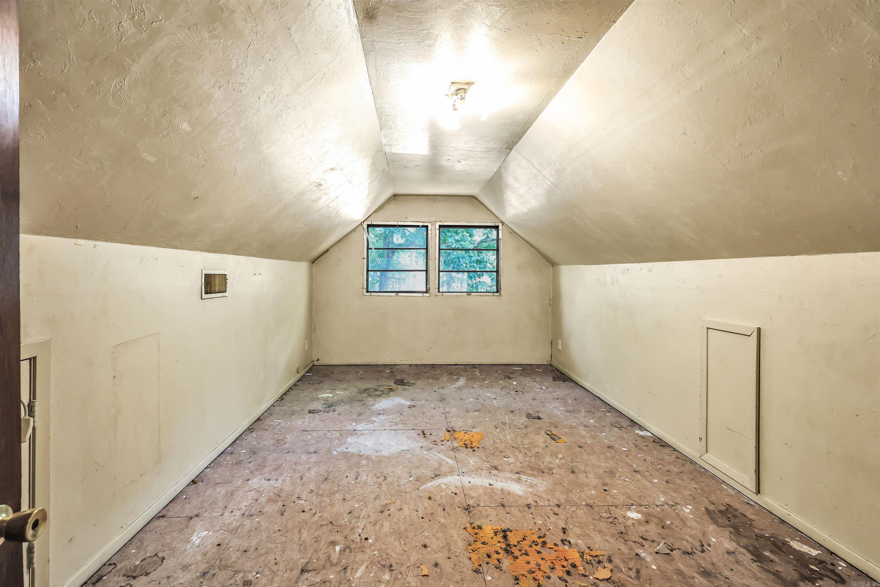 12 Cinnamon Lane Property Photo 17