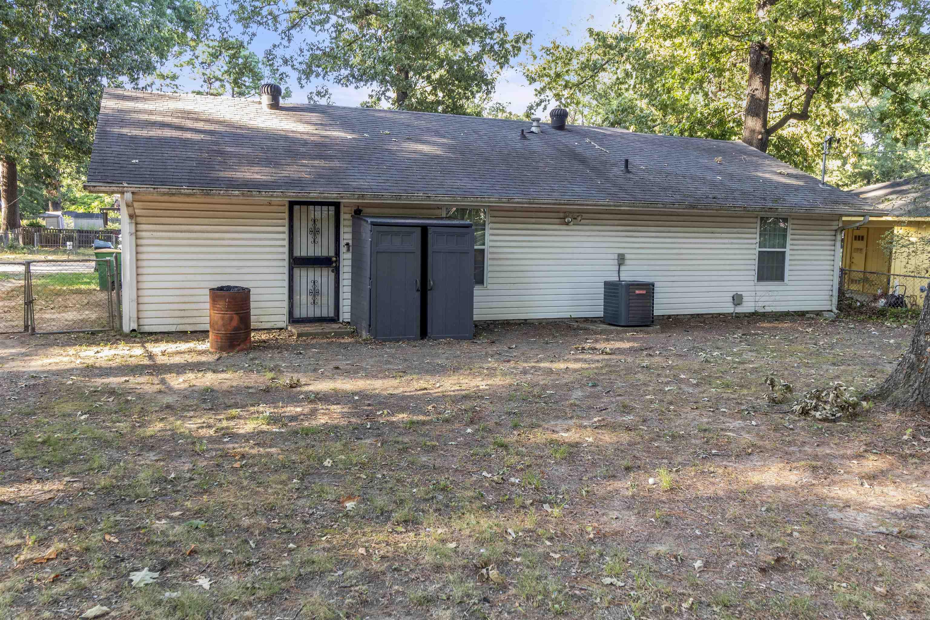 7801 Impala Drive Property Photo 4