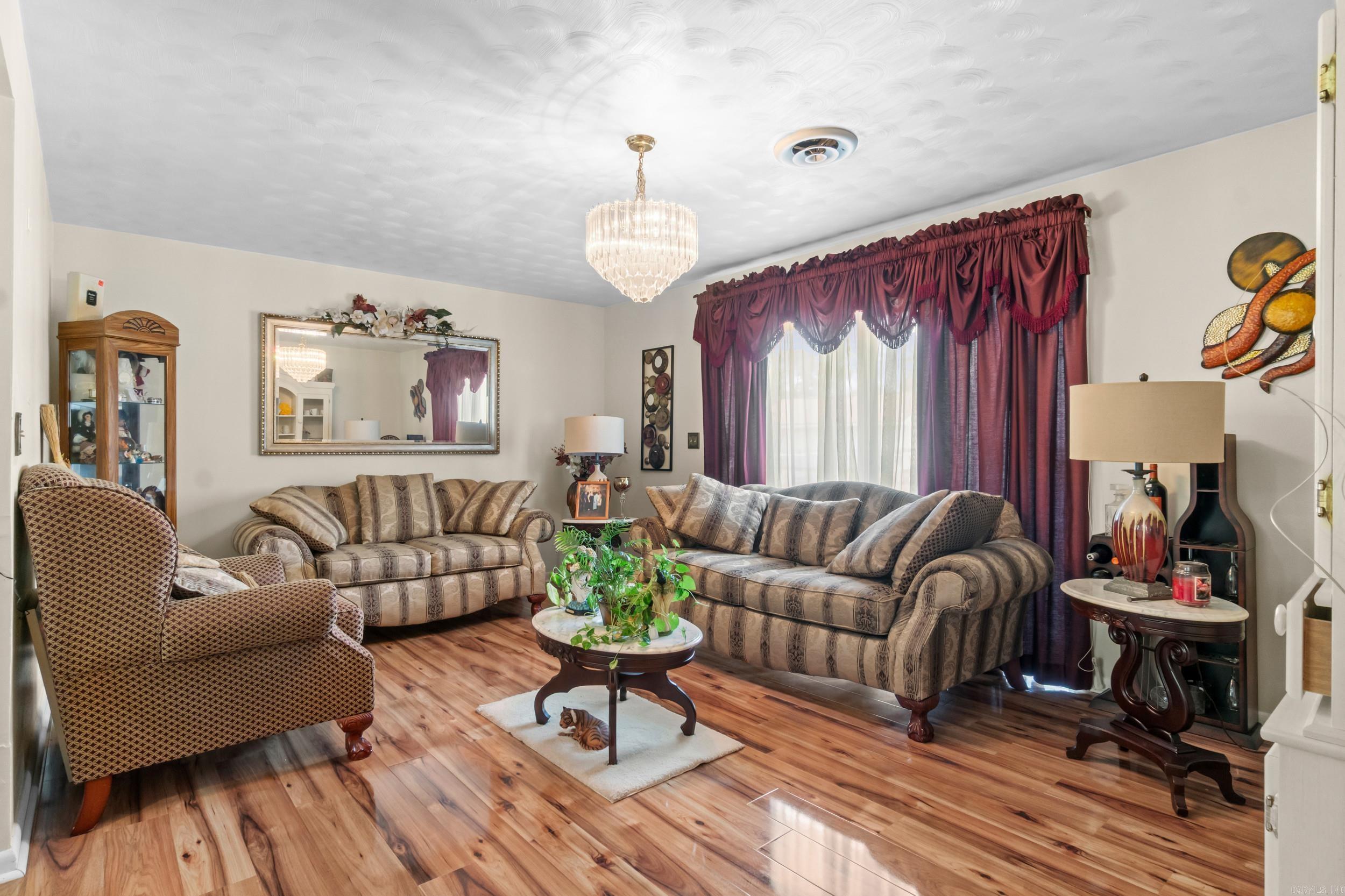 1307 S Dakota St Property Photo 4