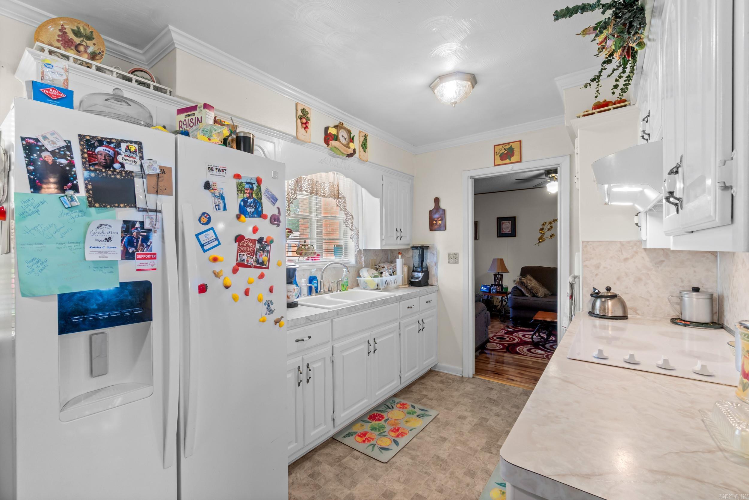 1307 S Dakota St Property Photo 8
