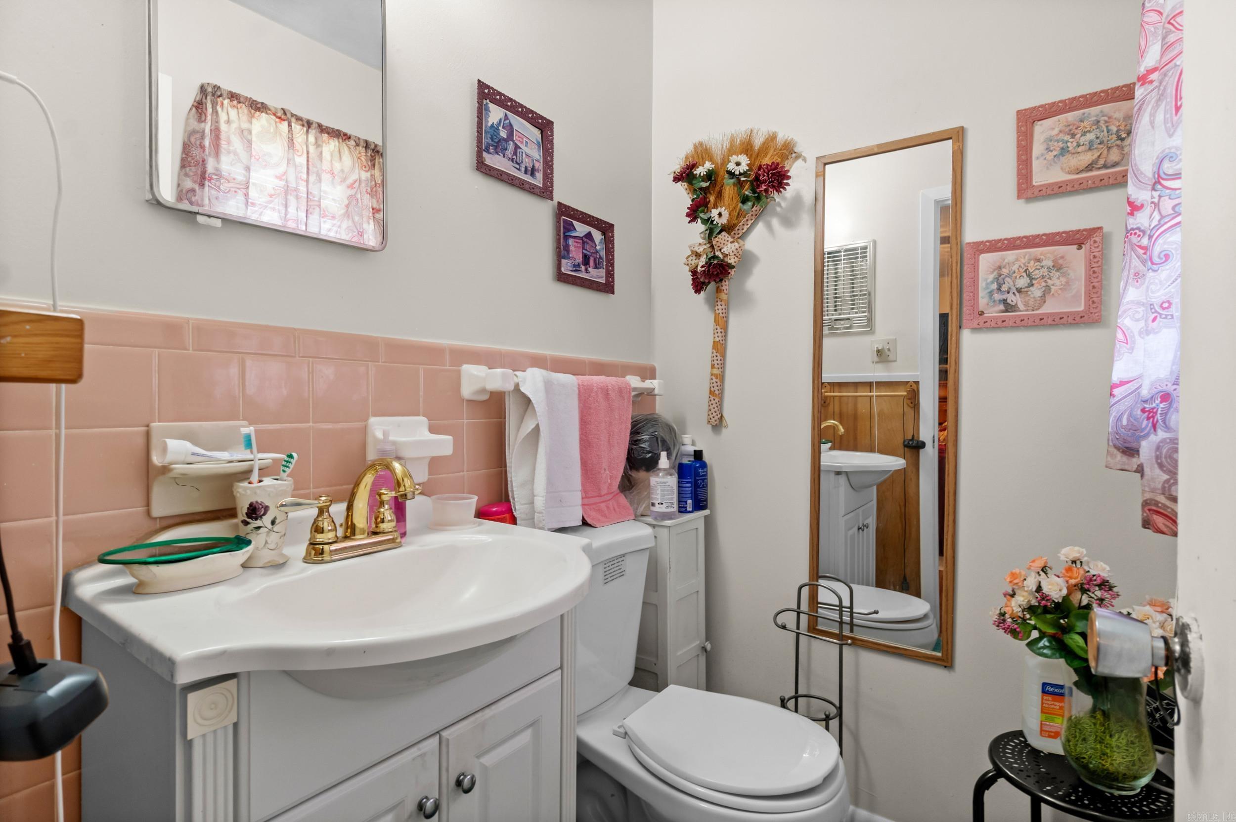 1307 S Dakota St Property Photo 13