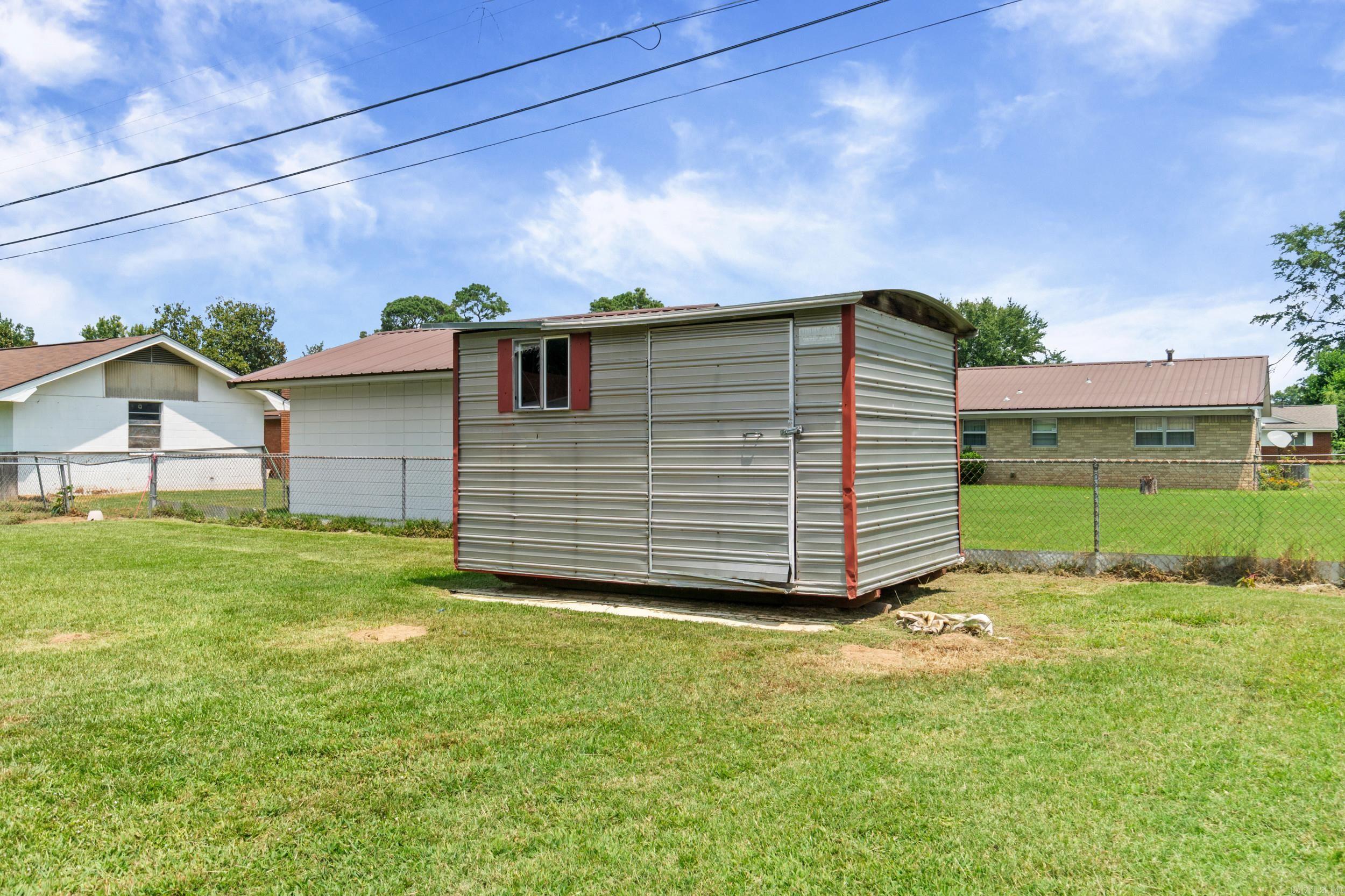 1307 S Dakota St Property Photo 24