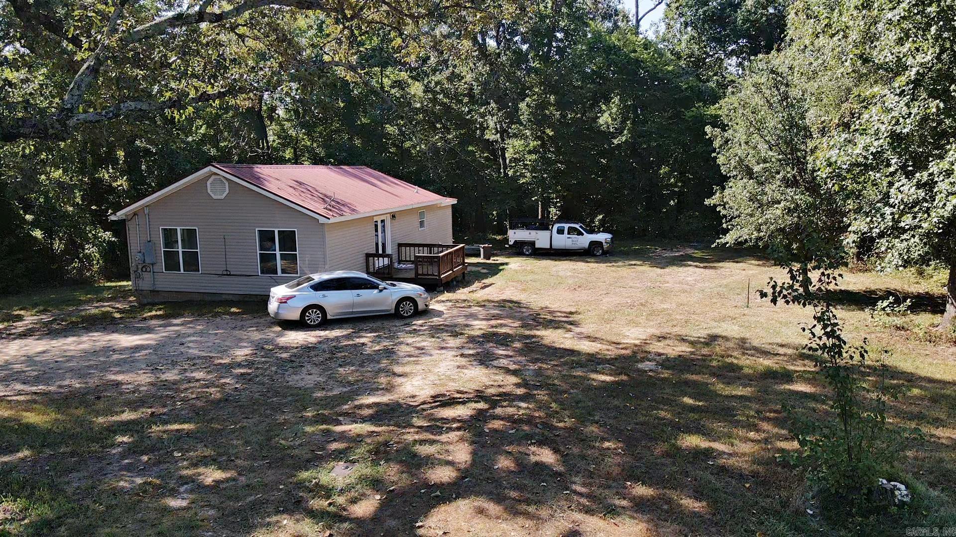 307 Lower Lake Road Property Photo 3
