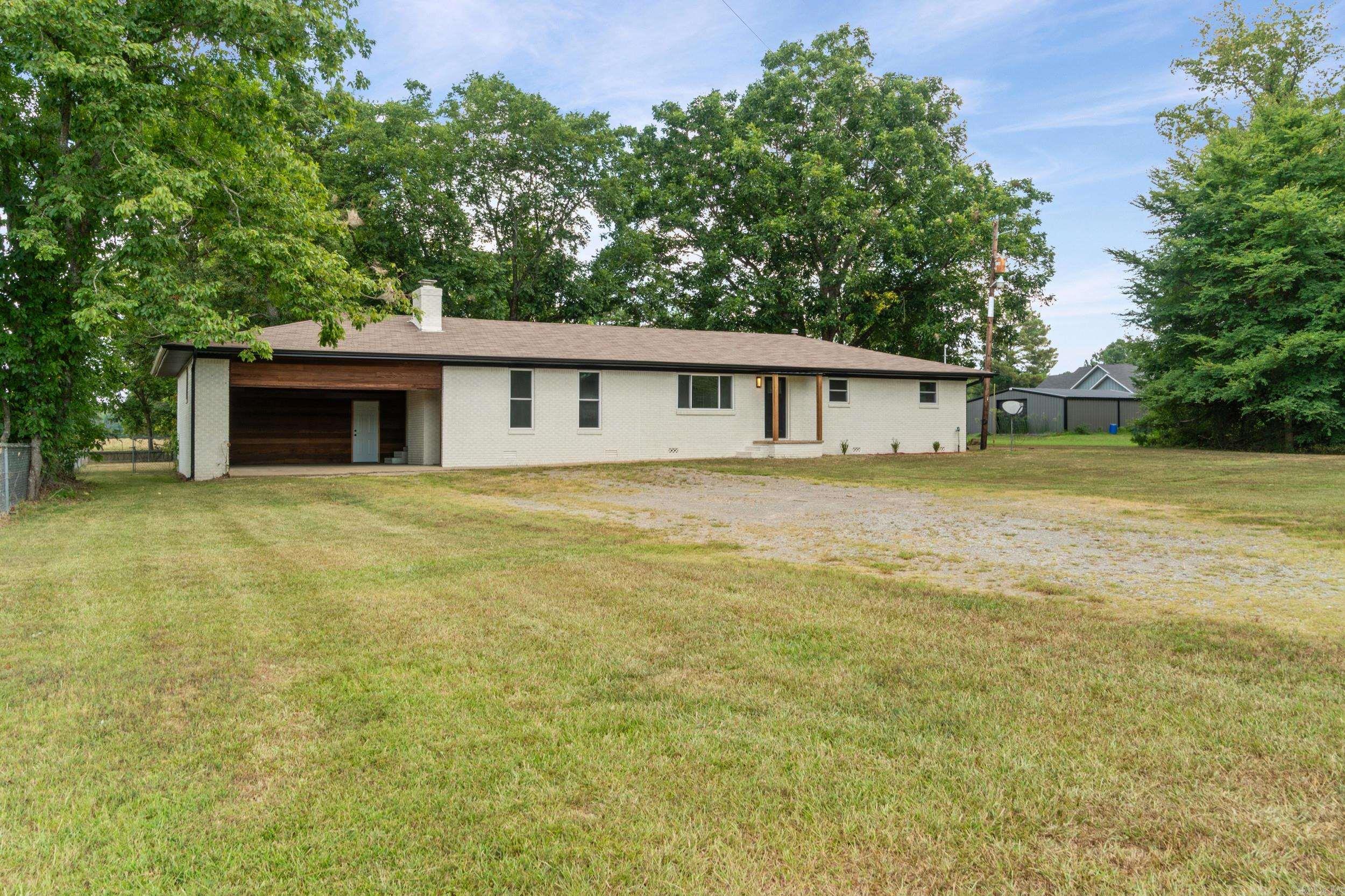2235 Hwy 31 N Property Photo 3
