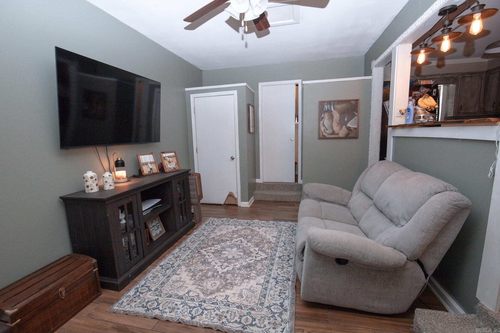 718 Jones Drive Property Photo 8
