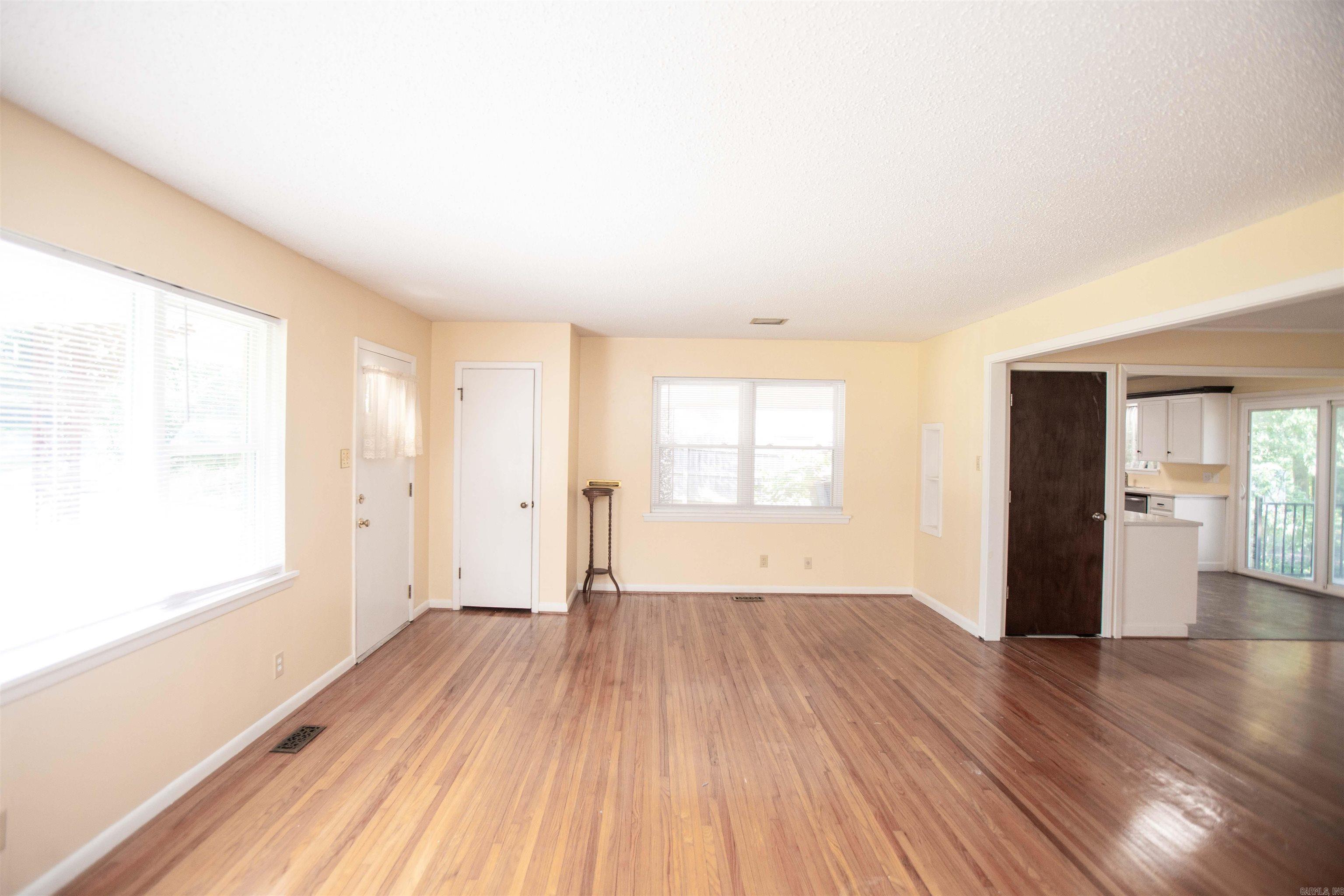 5010 Glenmere Road Property Photo 5