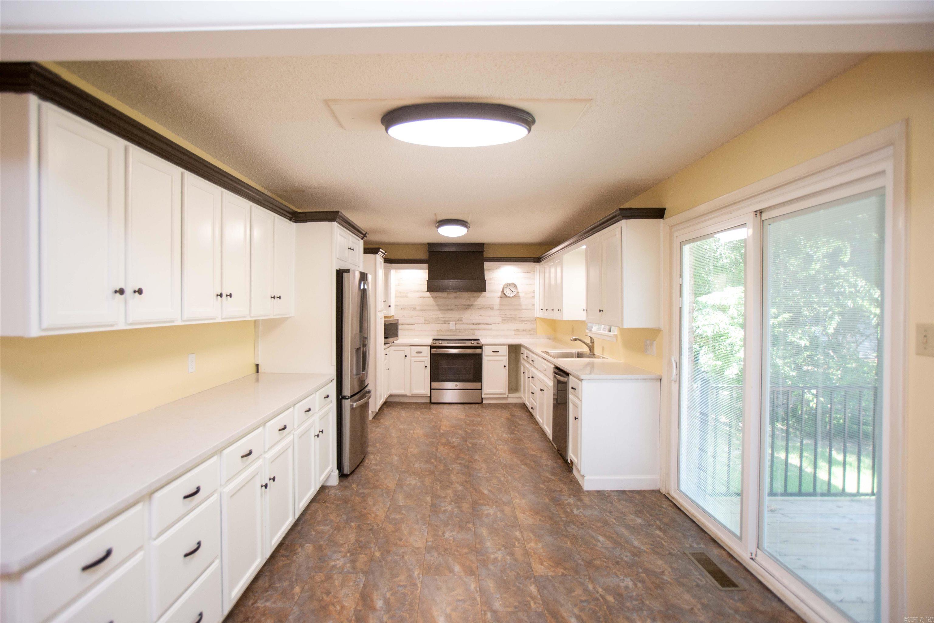 5010 Glenmere Road Property Photo 9