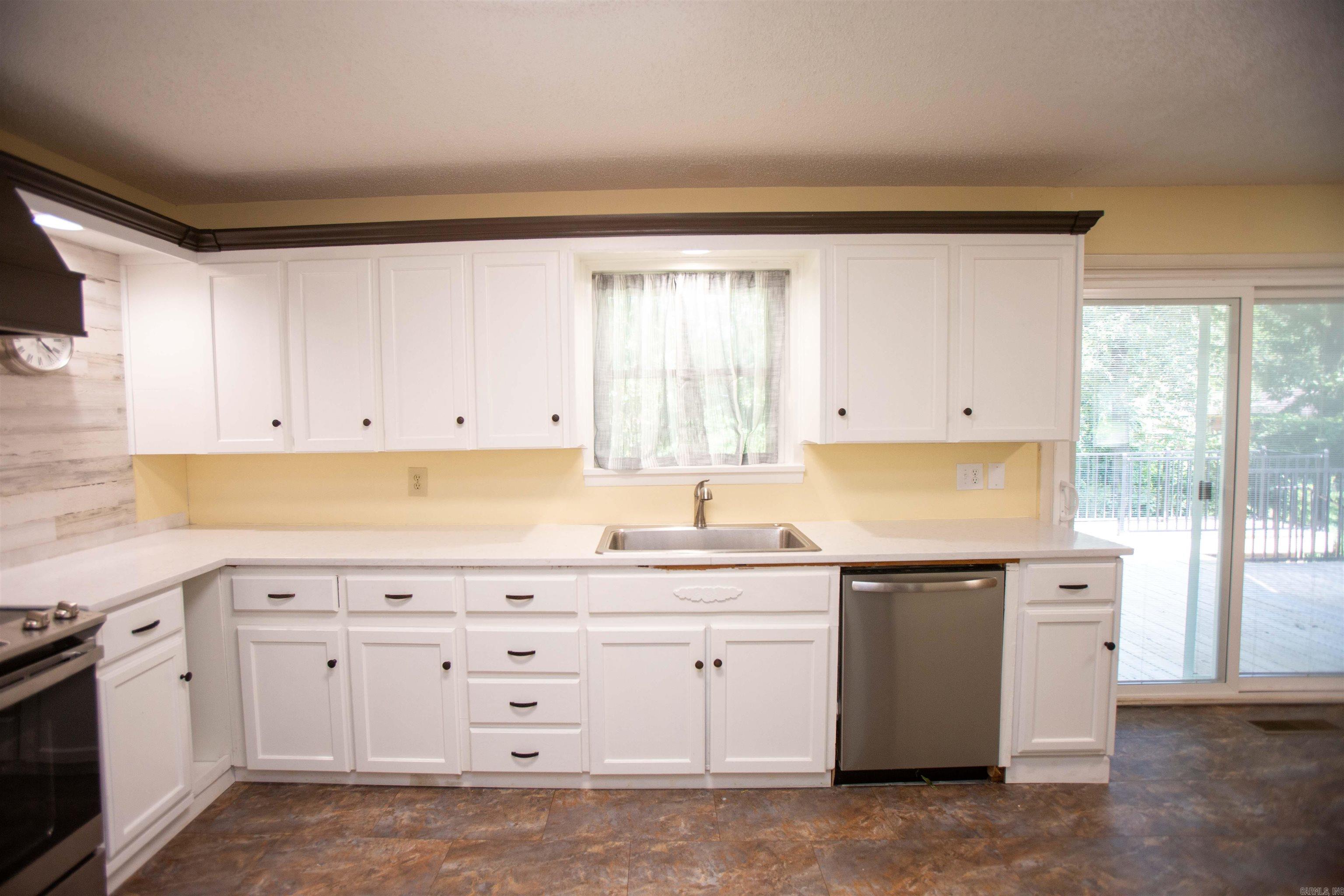5010 Glenmere Road Property Photo 11