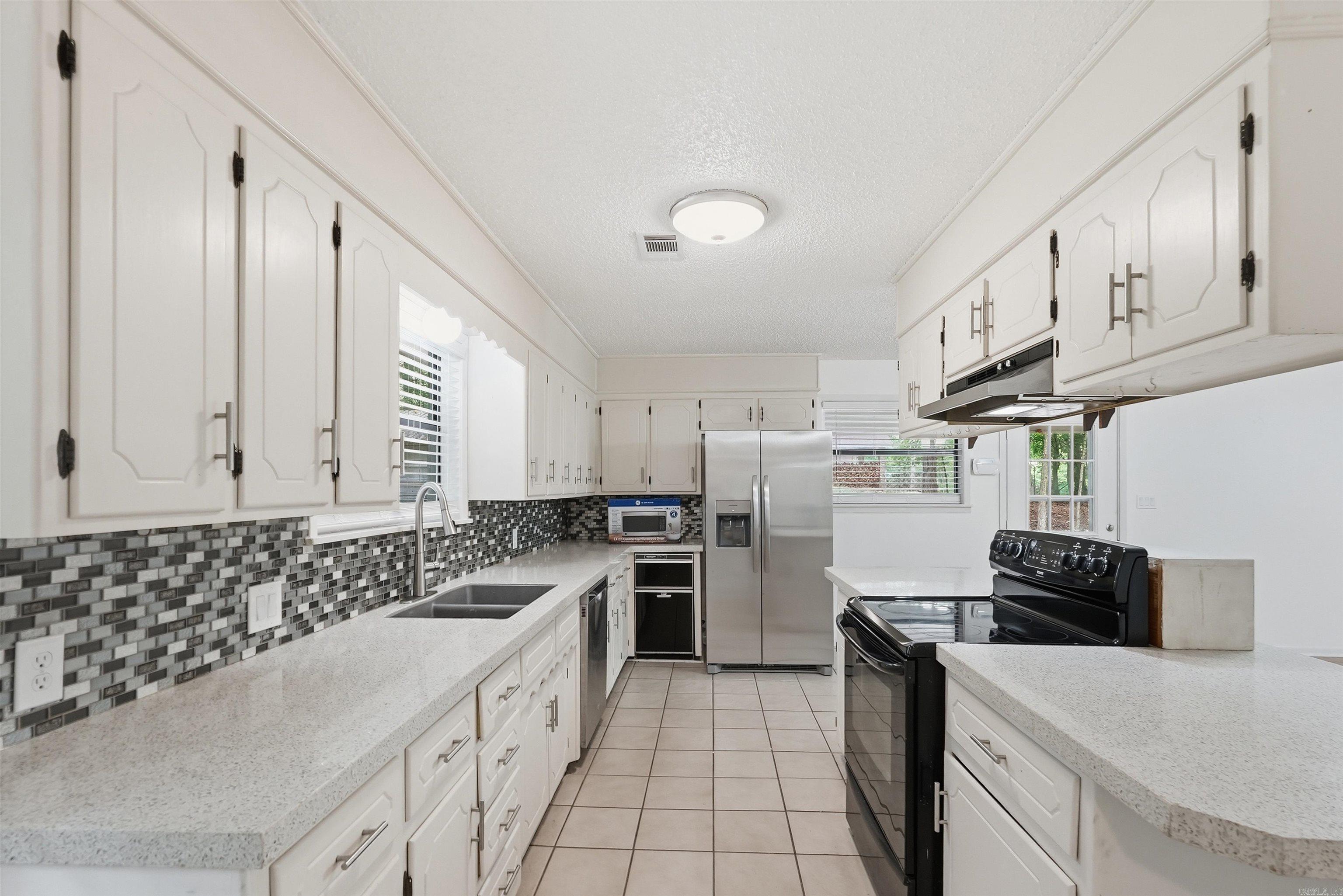 450 Plum Hollow Boulevard Property Photo 10