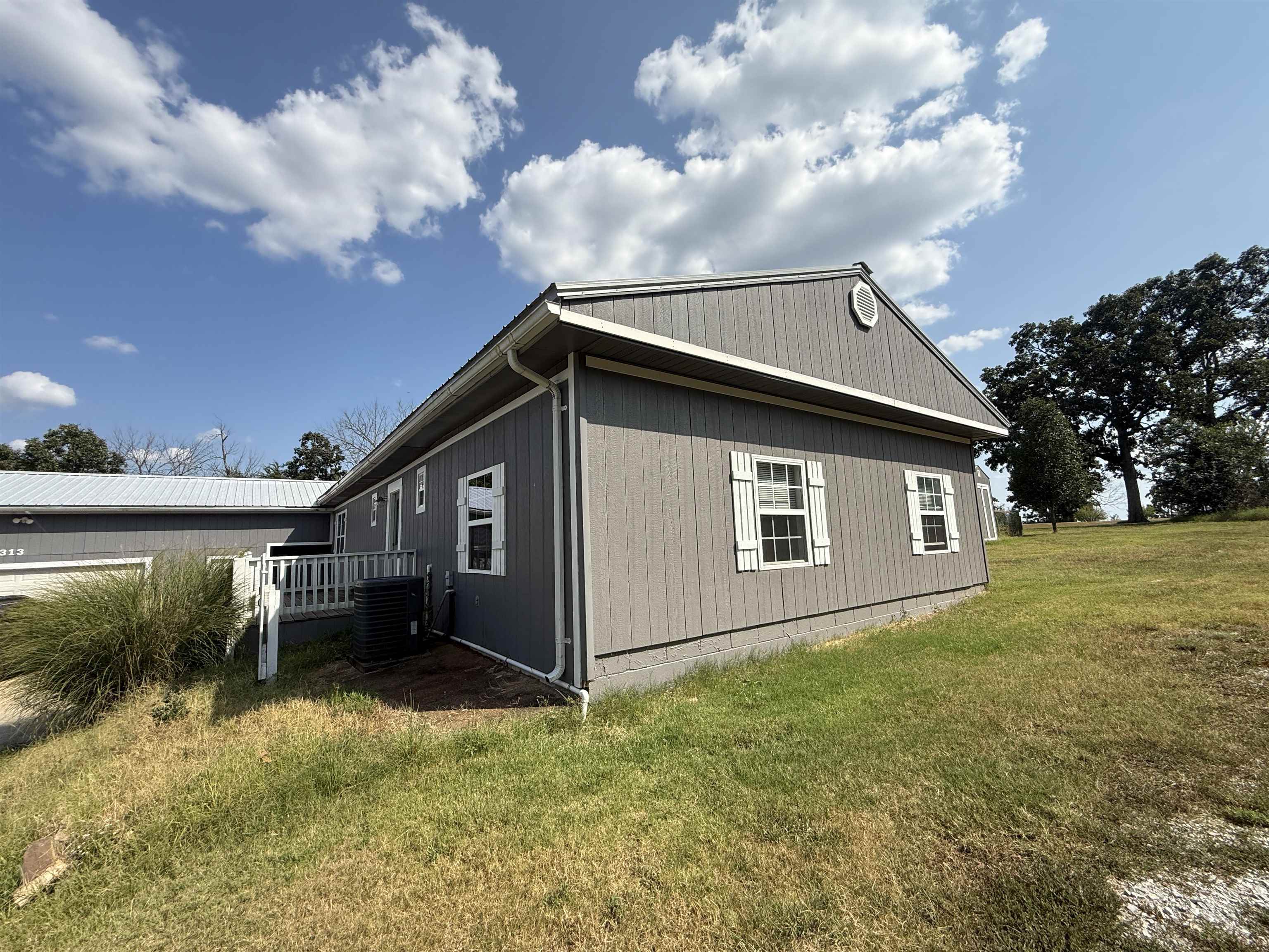 313 Fairway Drive Property Photo 2