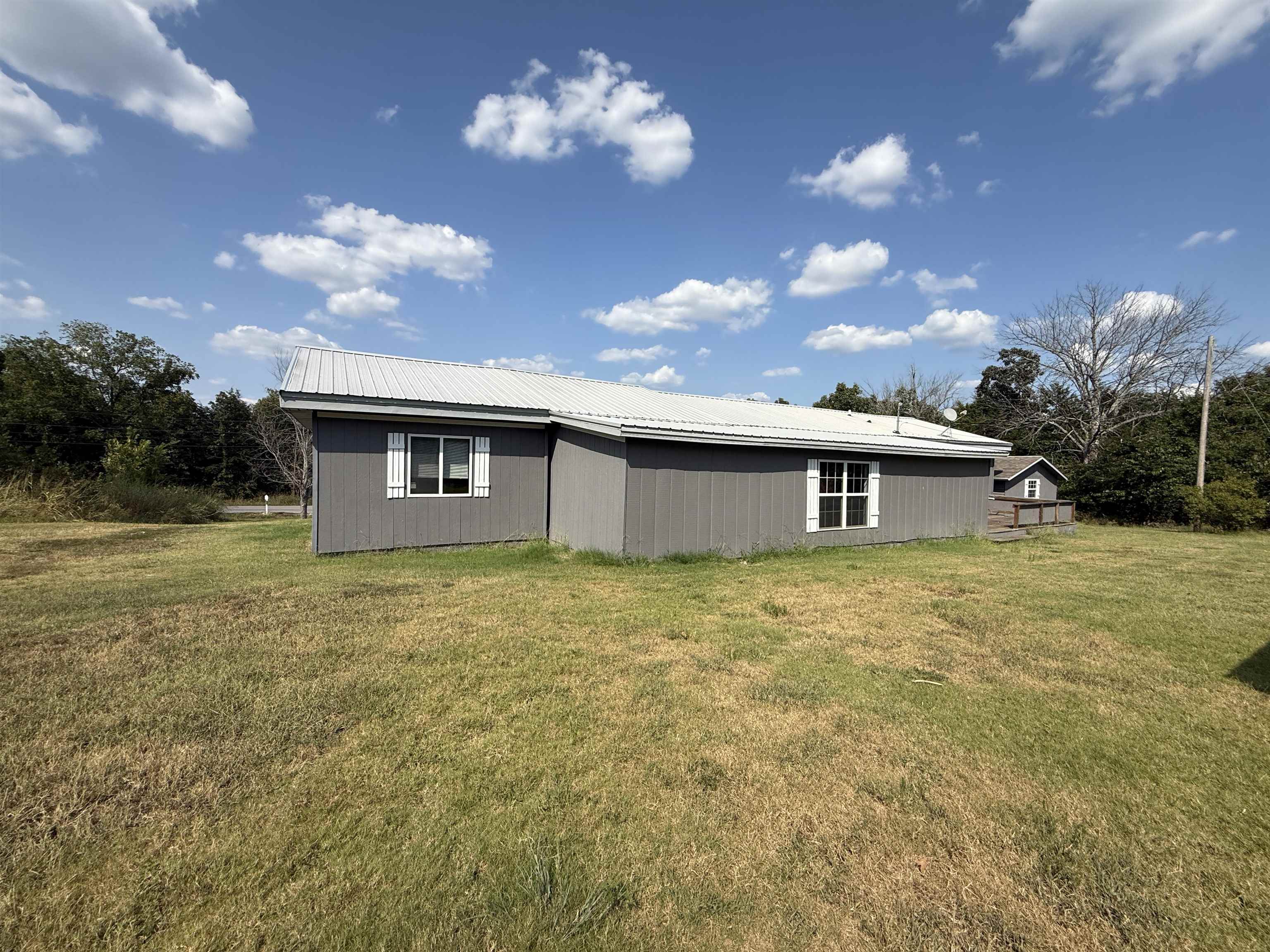 313 Fairway Drive Property Photo 3