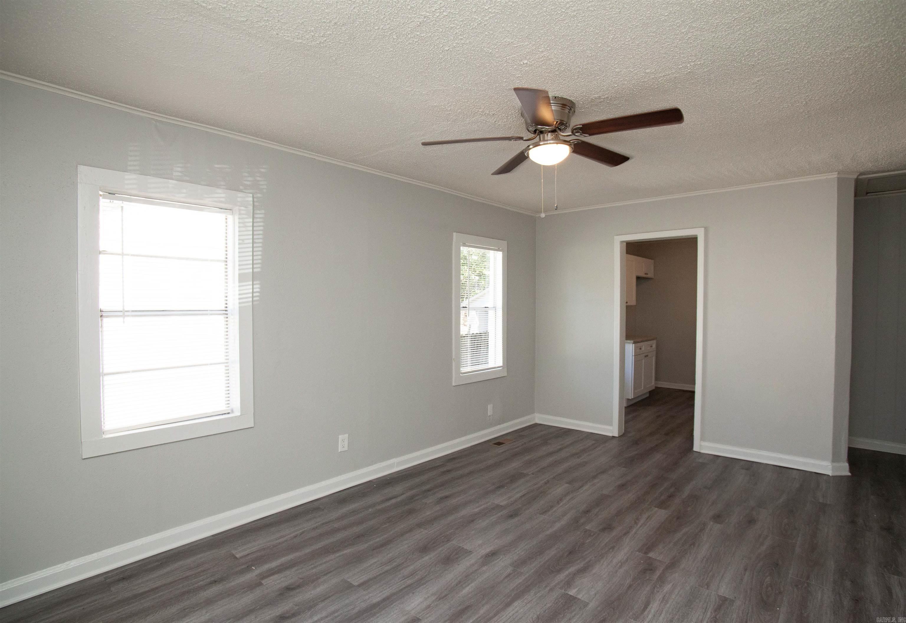1411 S Jackson Street Property Photo 2