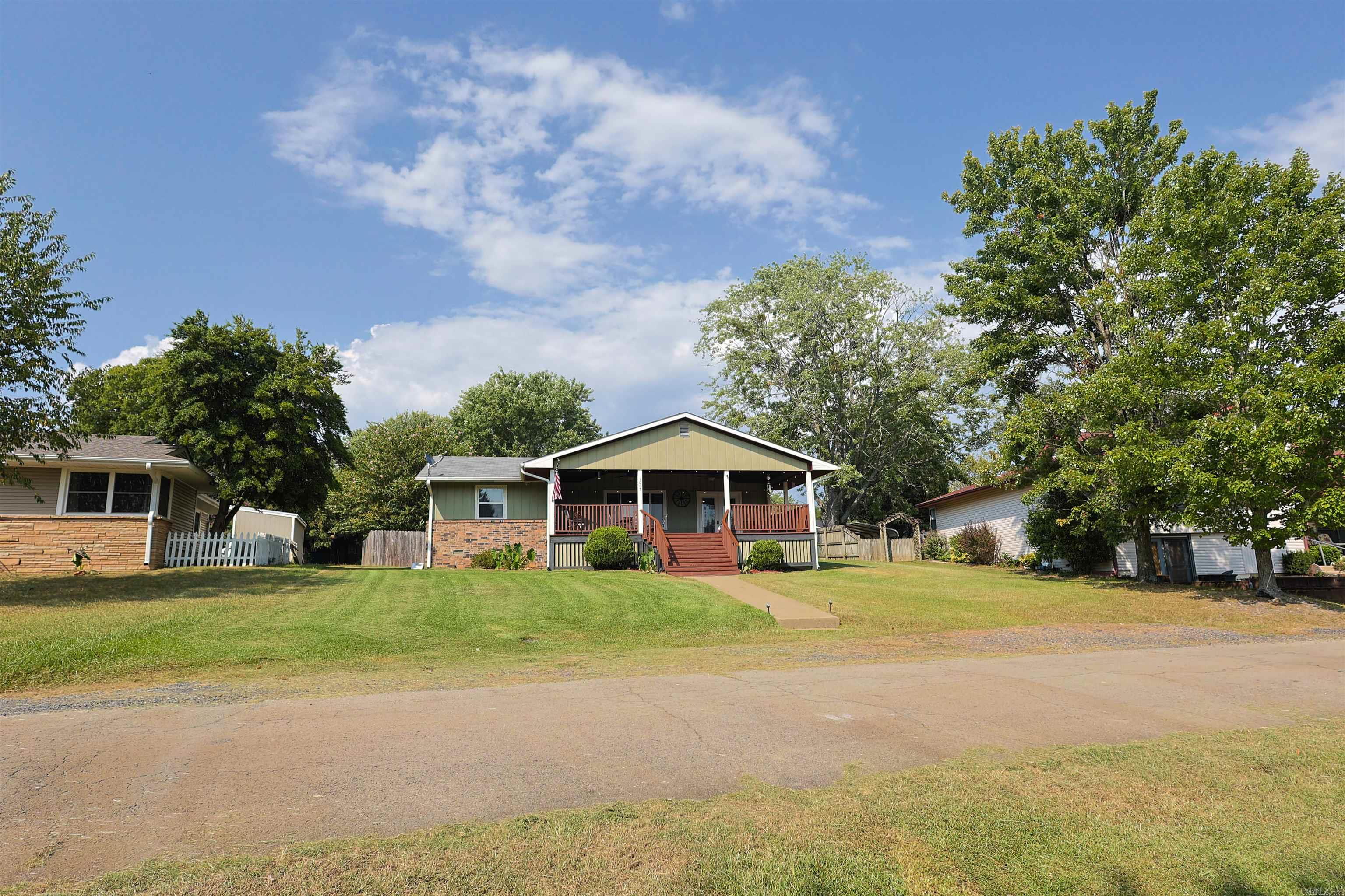 1007 Lakeside Drive Property Photo 42