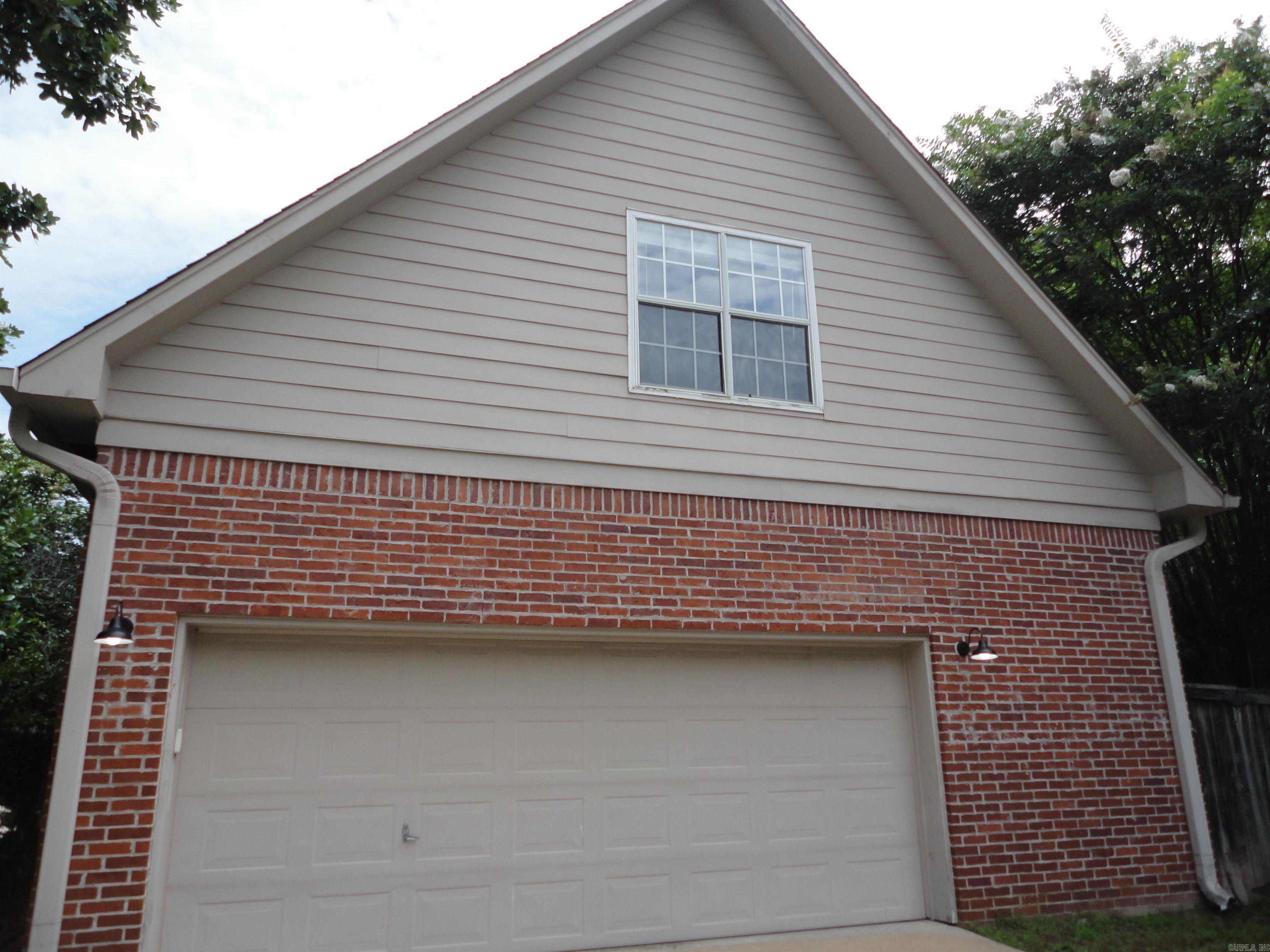 4307 Old Oak Drive Property Photo 8