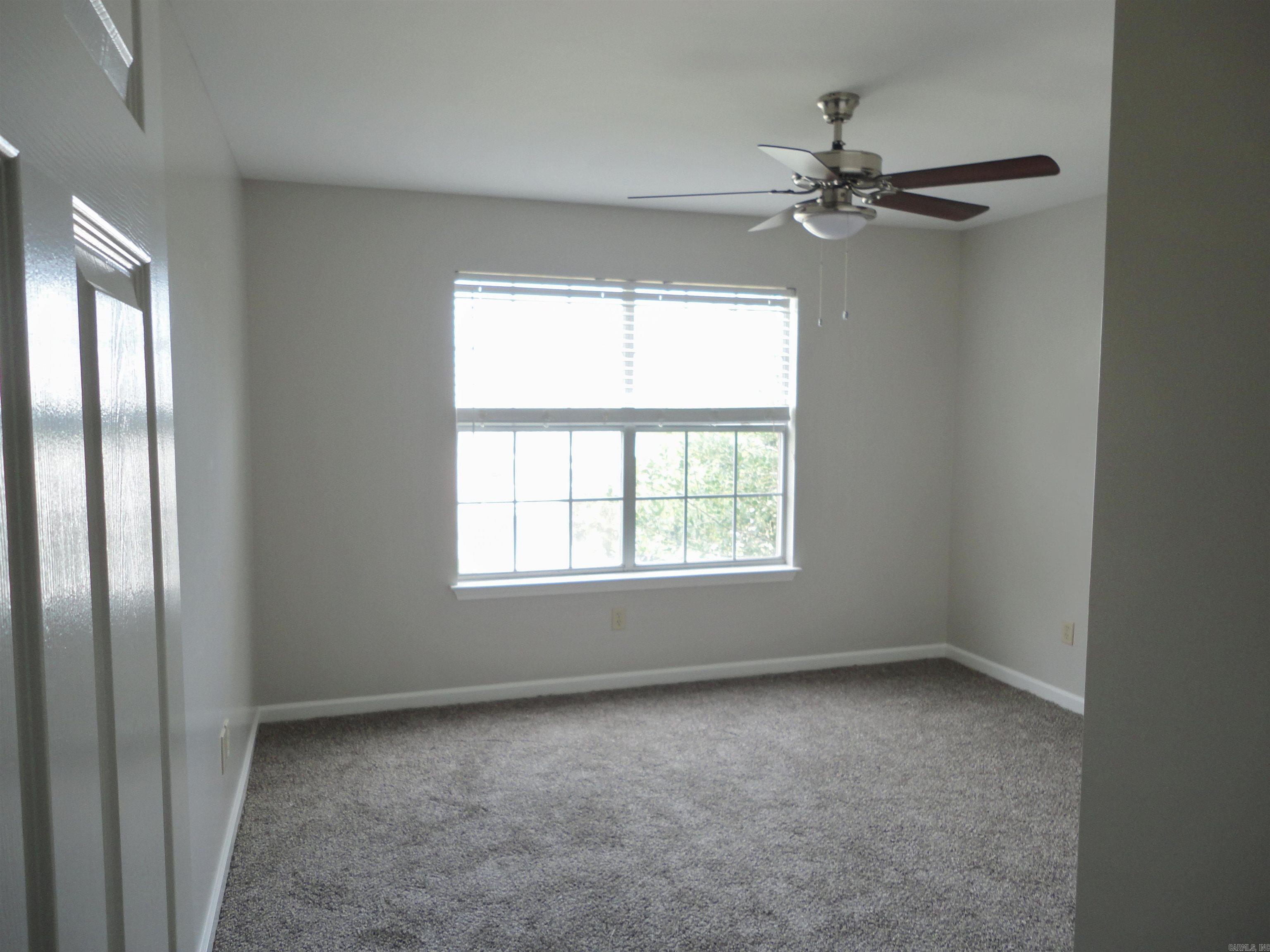 4307 Old Oak Drive Property Photo 13
