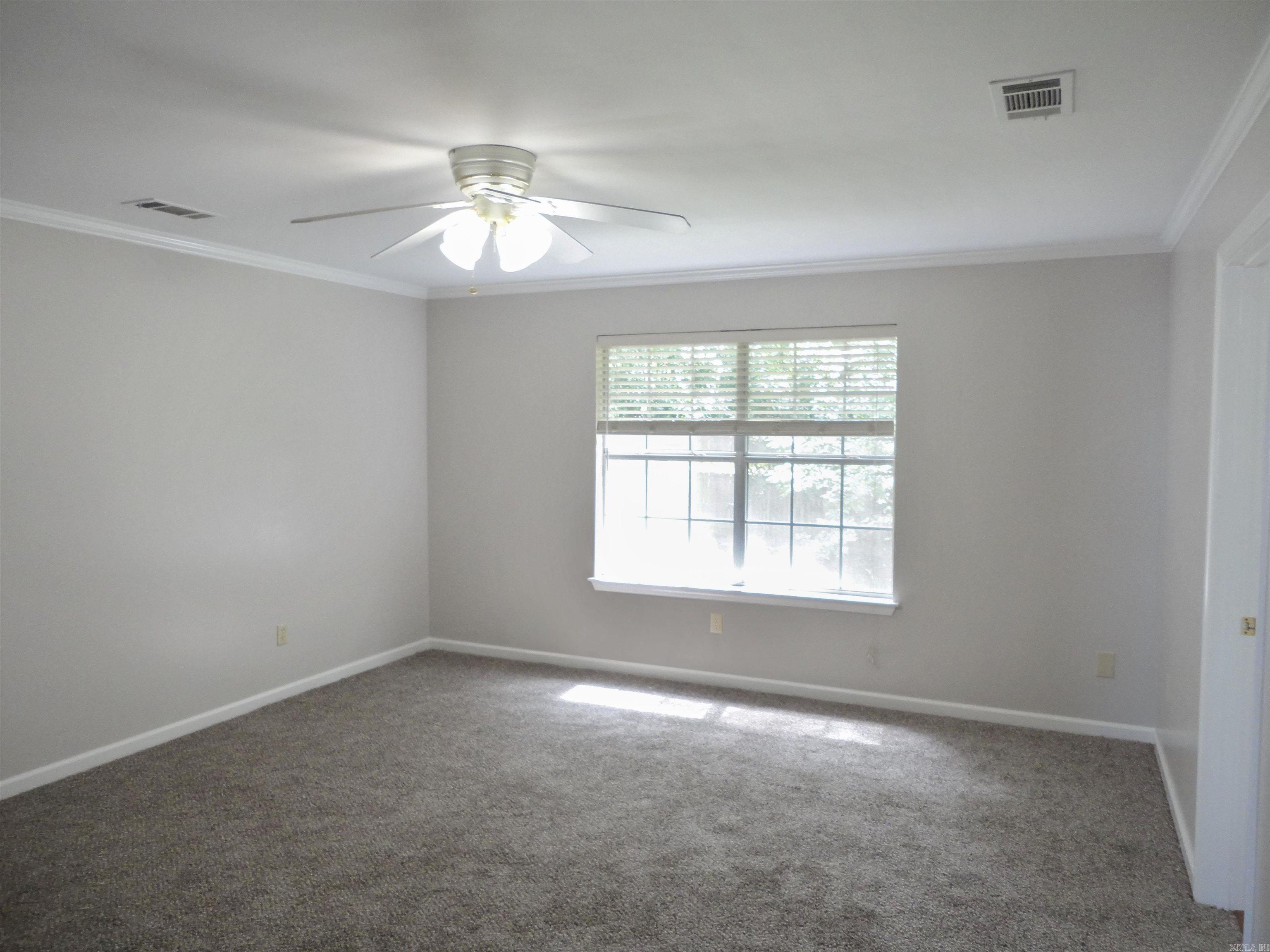 4307 Old Oak Drive Property Photo 14