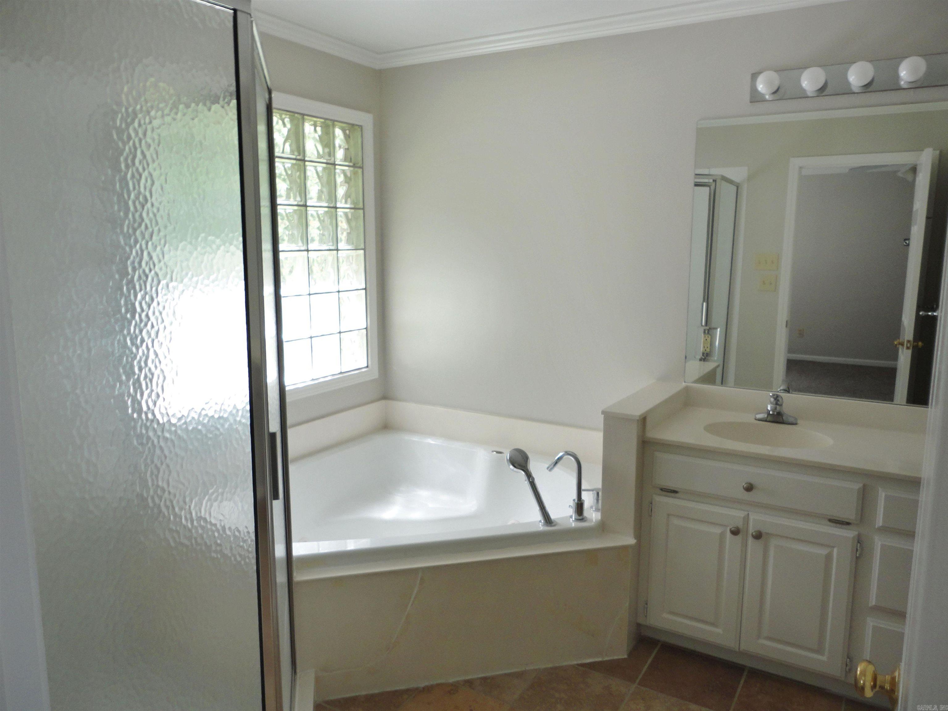 4307 Old Oak Drive Property Photo 15