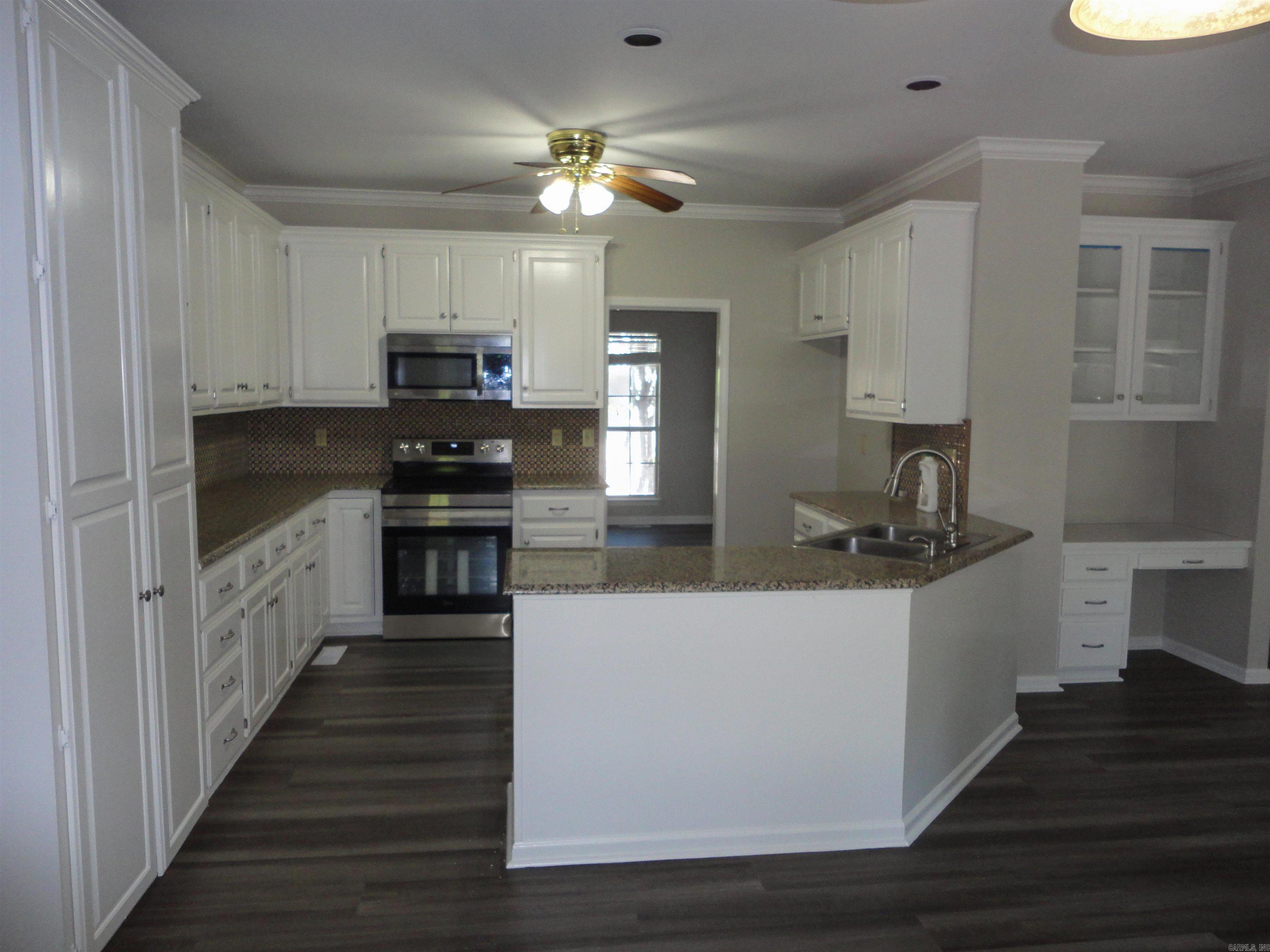 4307 Old Oak Drive Property Photo 21
