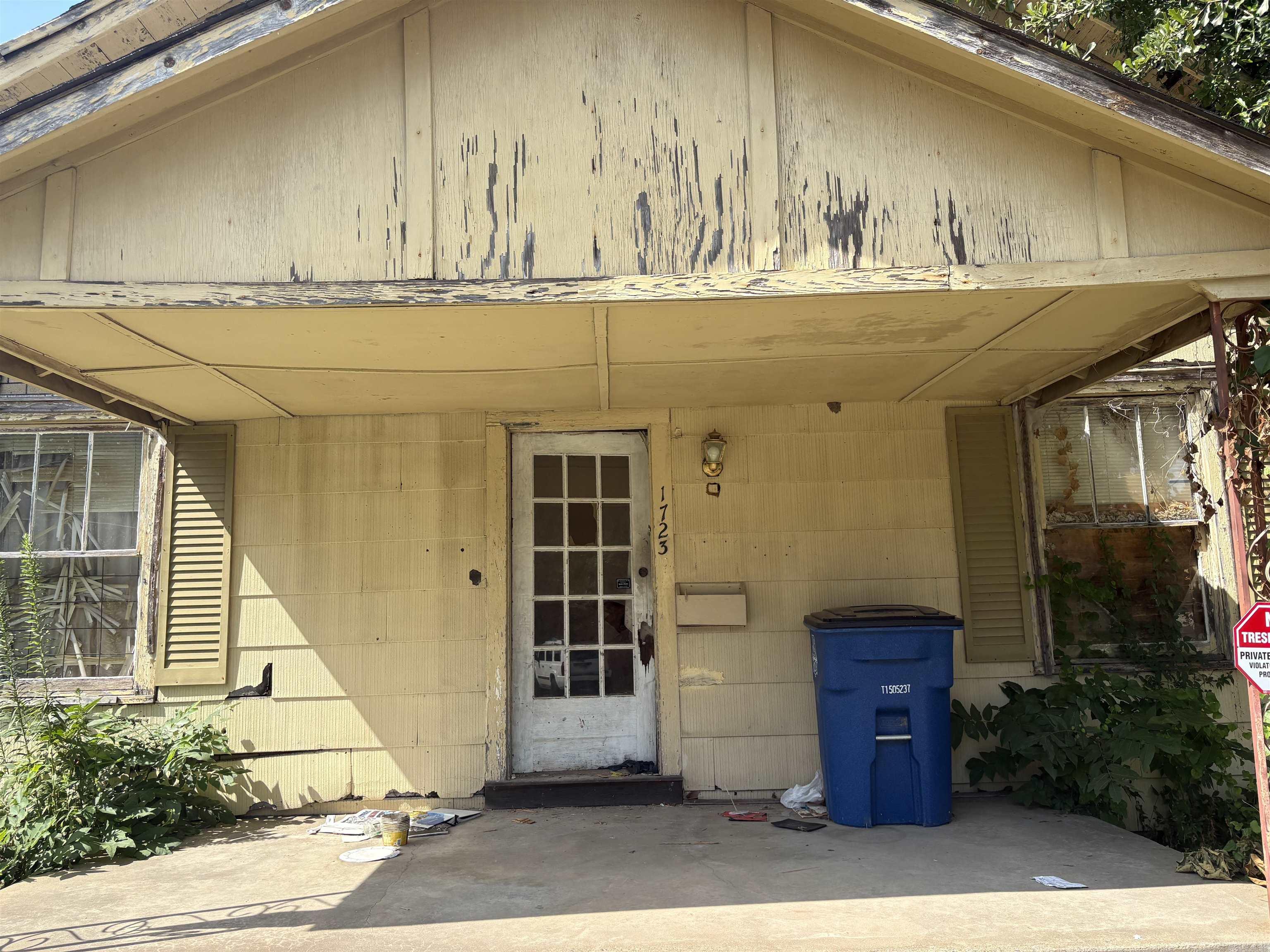 1723 W Long 17th Street Property Photo 2