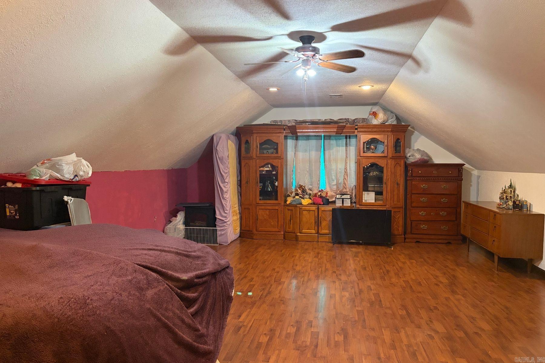 8202 Oak Creek Property Photo 11