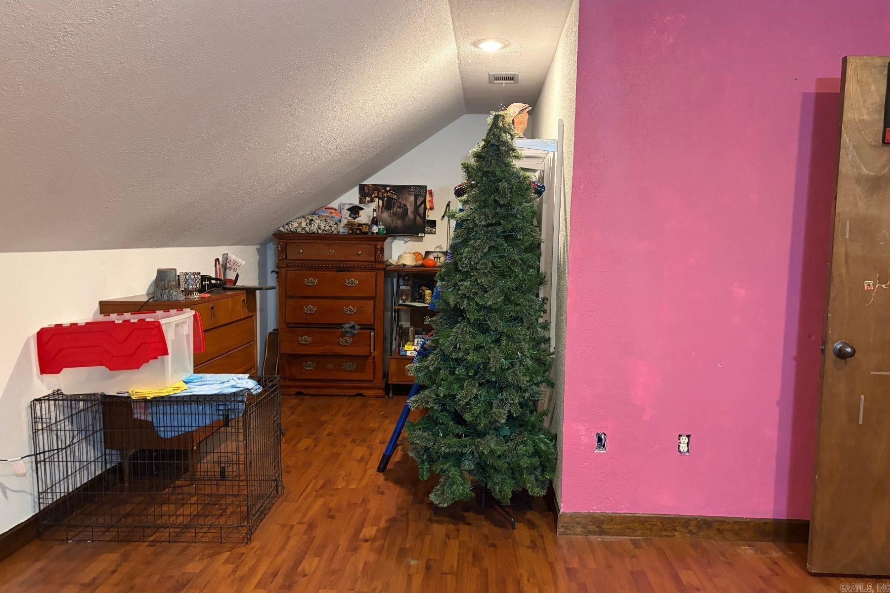 8202 Oak Creek Property Photo 12