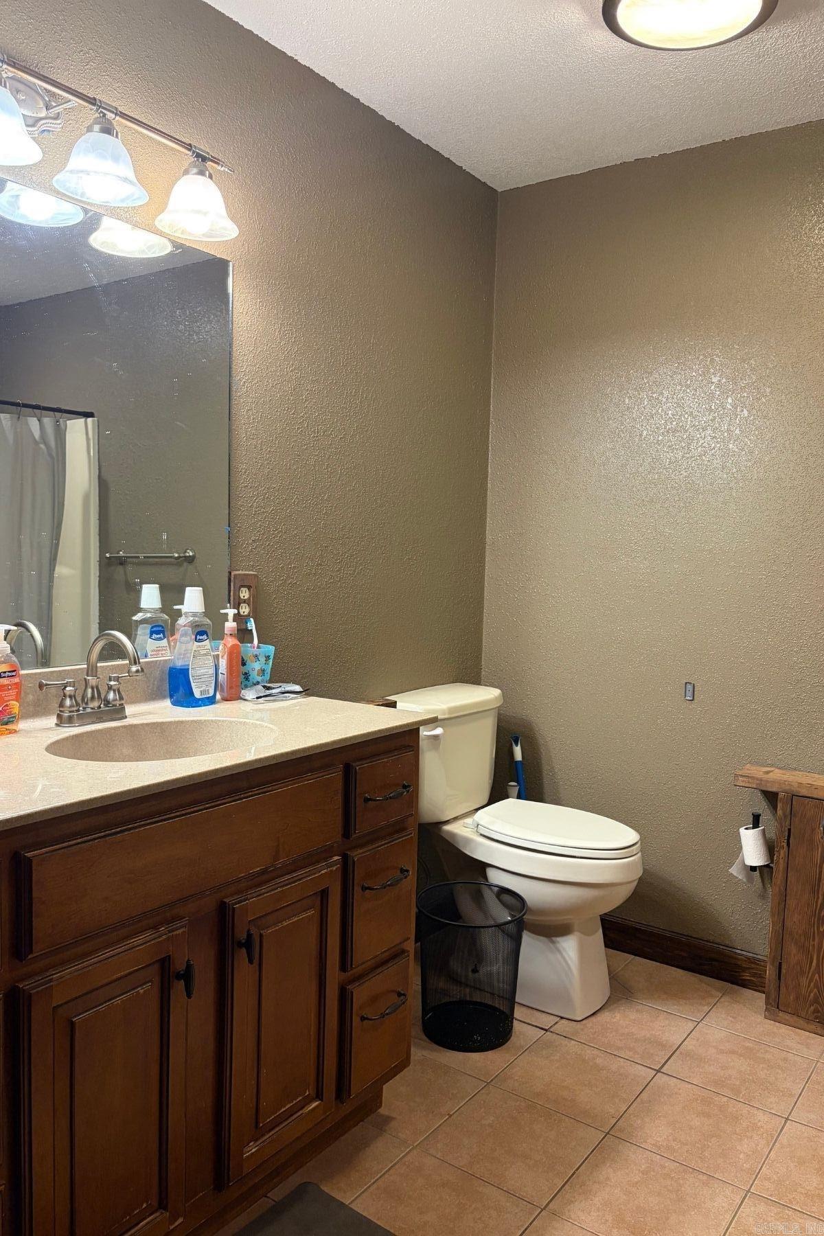 8202 Oak Creek Property Photo 13