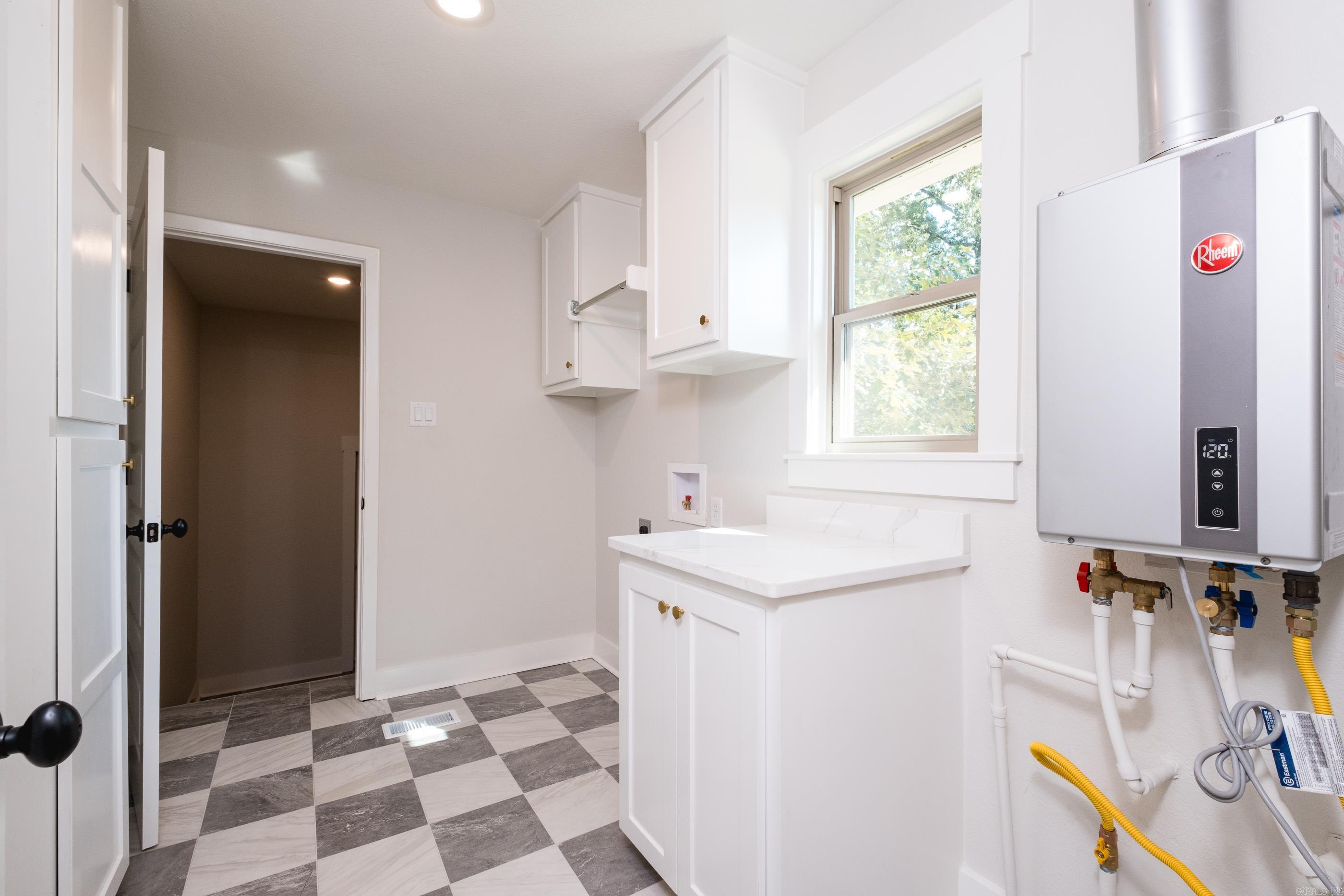 3025 Razorback Road Property Photo 15