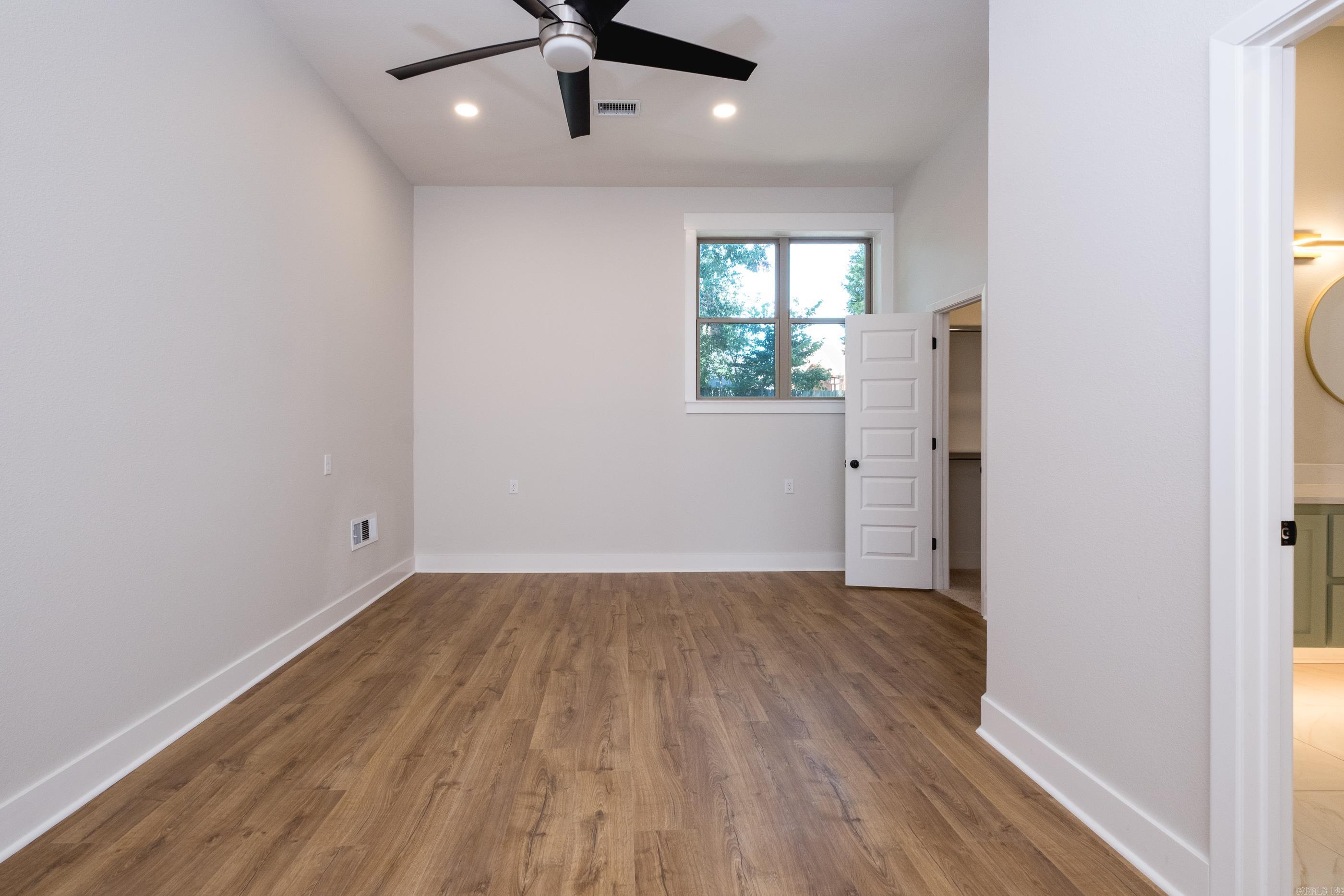 3025 Razorback Road Property Photo 18
