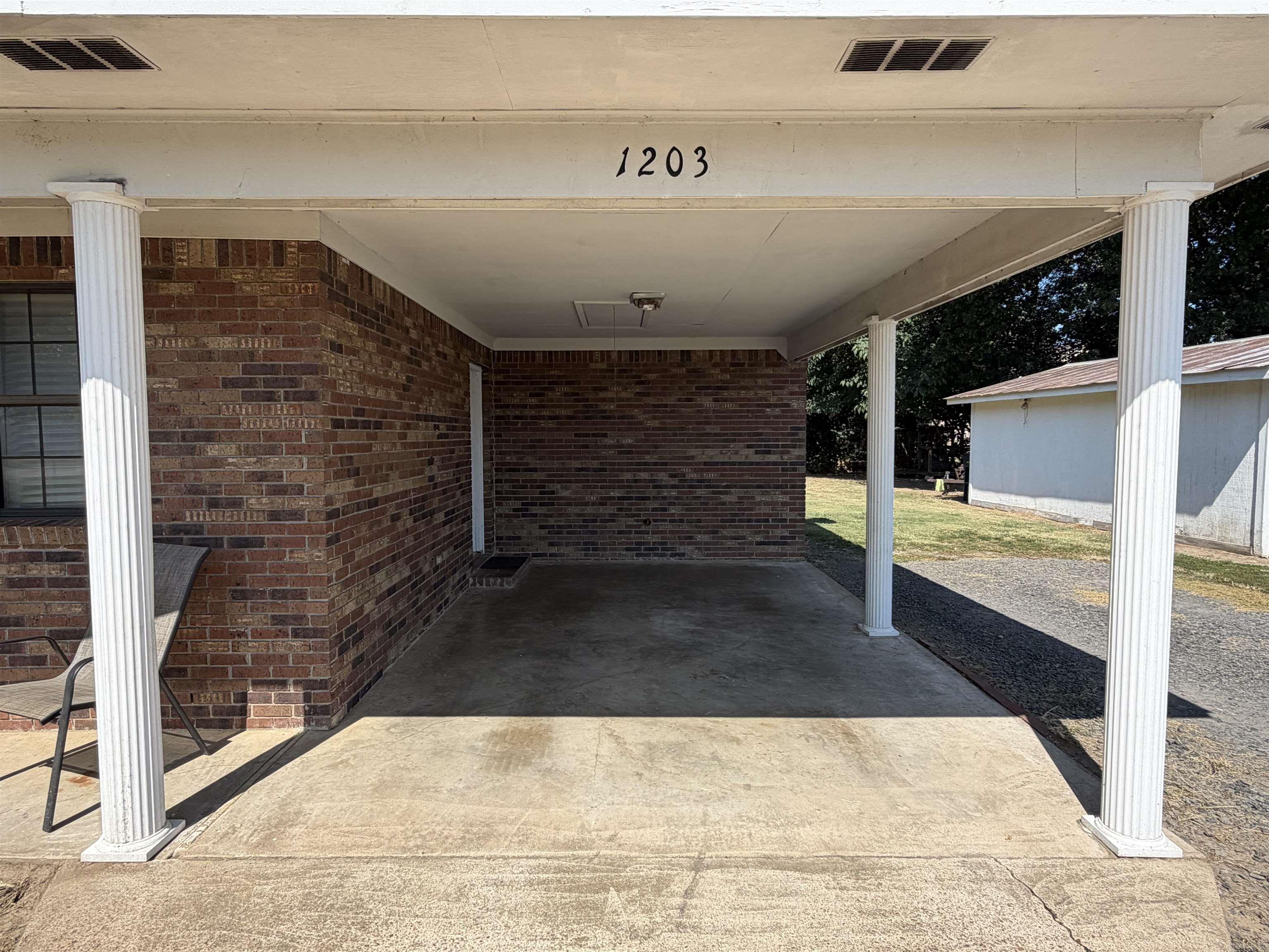 1203 N Charlyne Avenue Property Photo 20