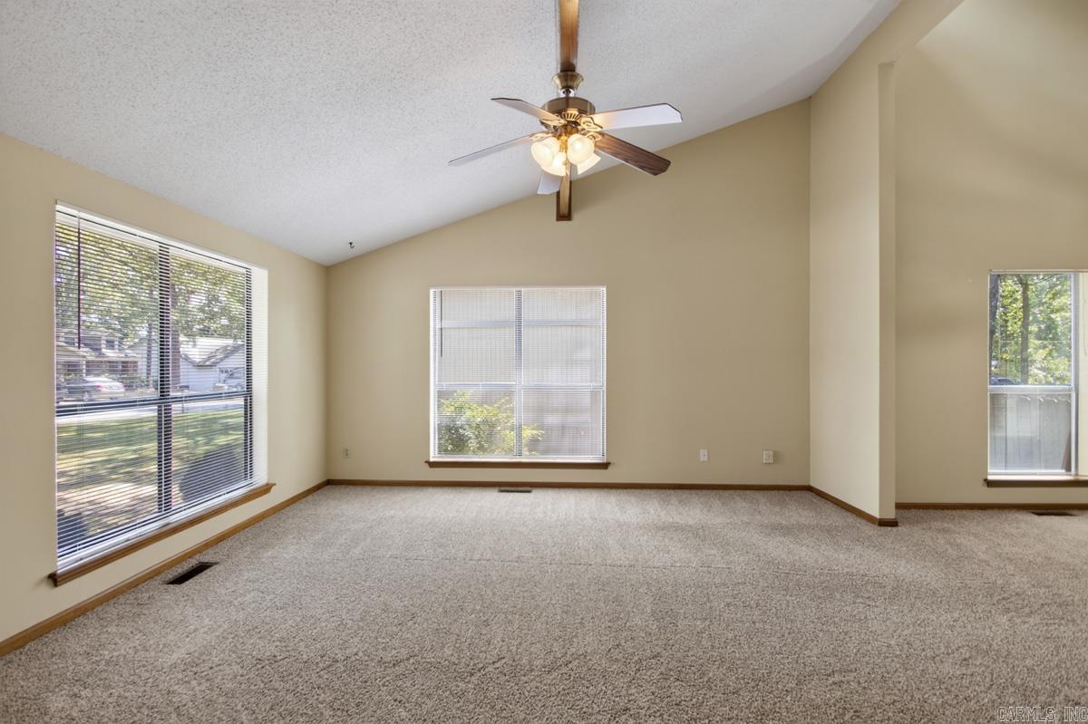 109 Sugar Maple Drive Property Photo 4